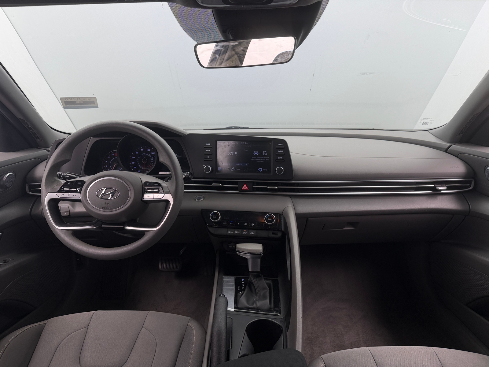 Thumbnail: 2022 Hyundai Elantra - 3