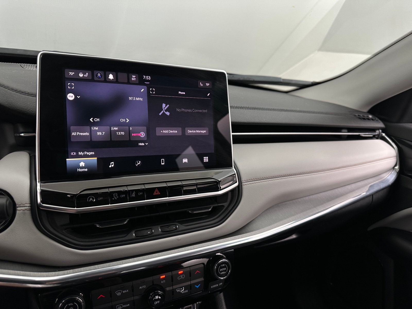 Thumbnail: 2022 Jeep Compass - 3