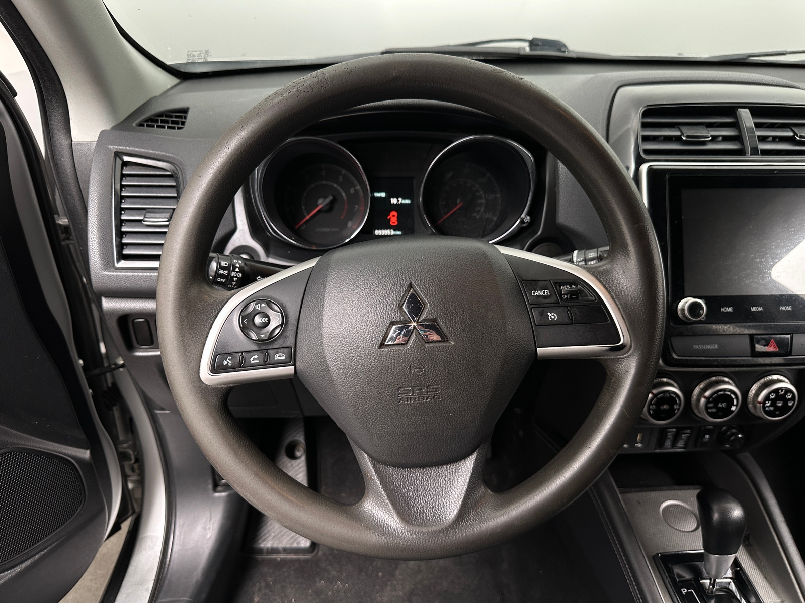 Thumbnail: 2020 Mitsubishi Outlander Sport - 5