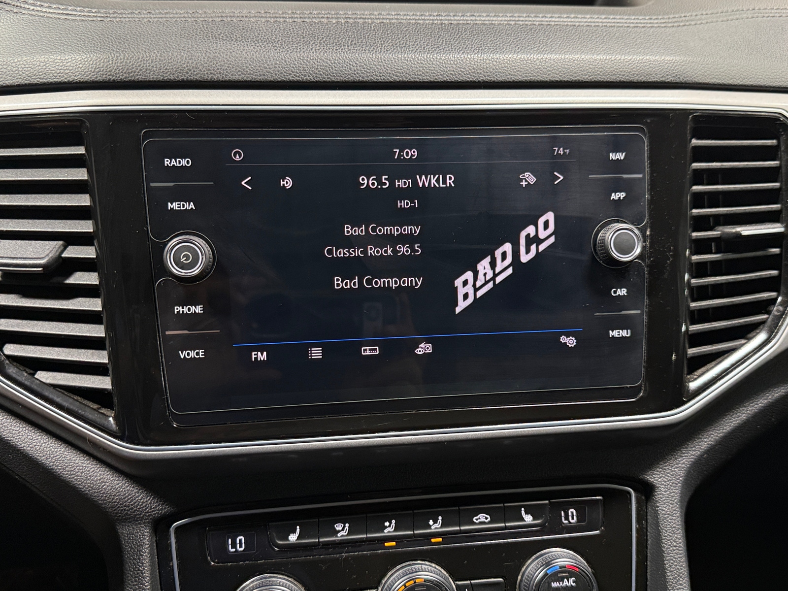 Thumbnail: 2019 Volkswagen Atlas - 3