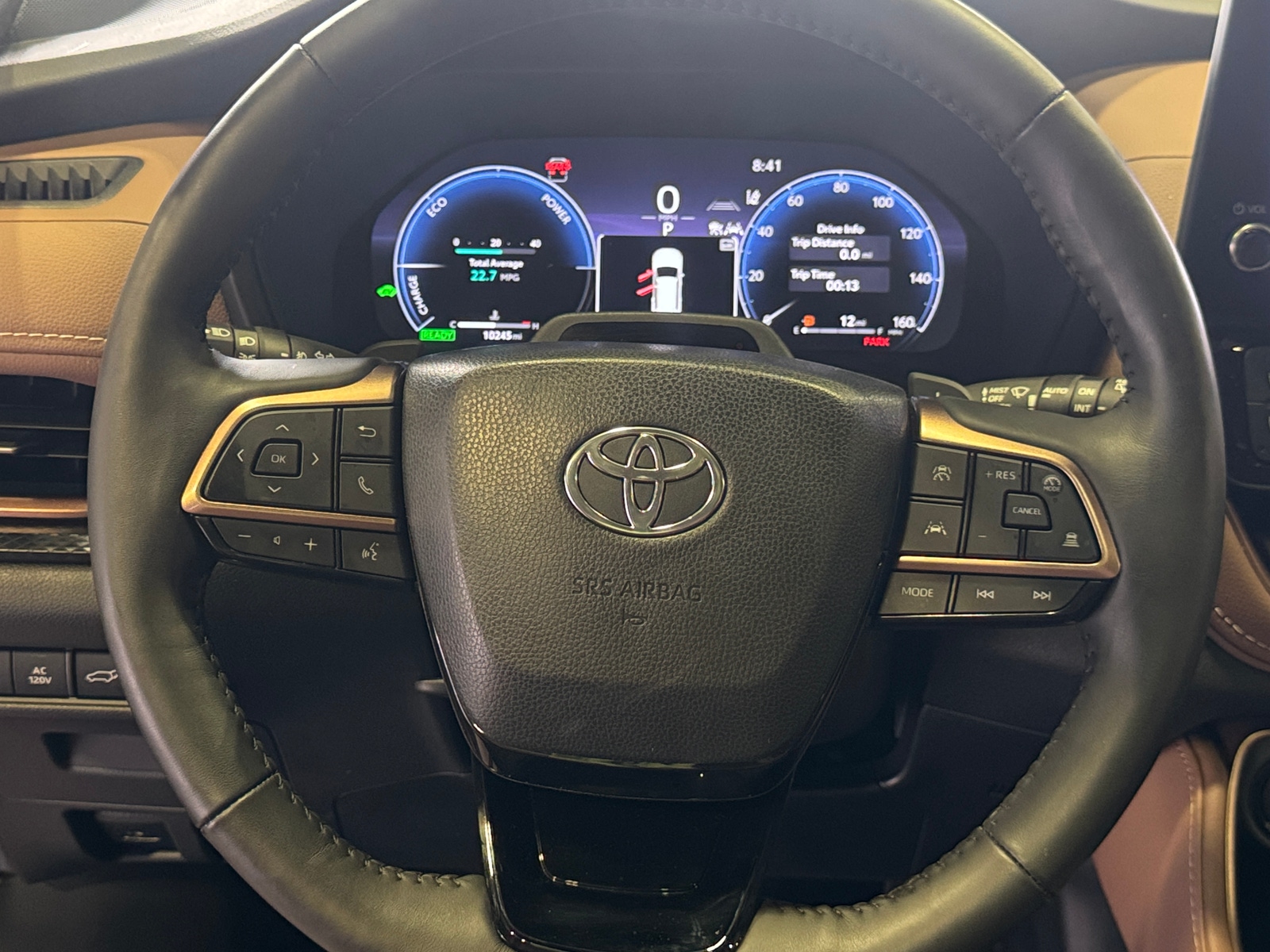 Thumbnail: 2024 Toyota Grand Highlander - 4