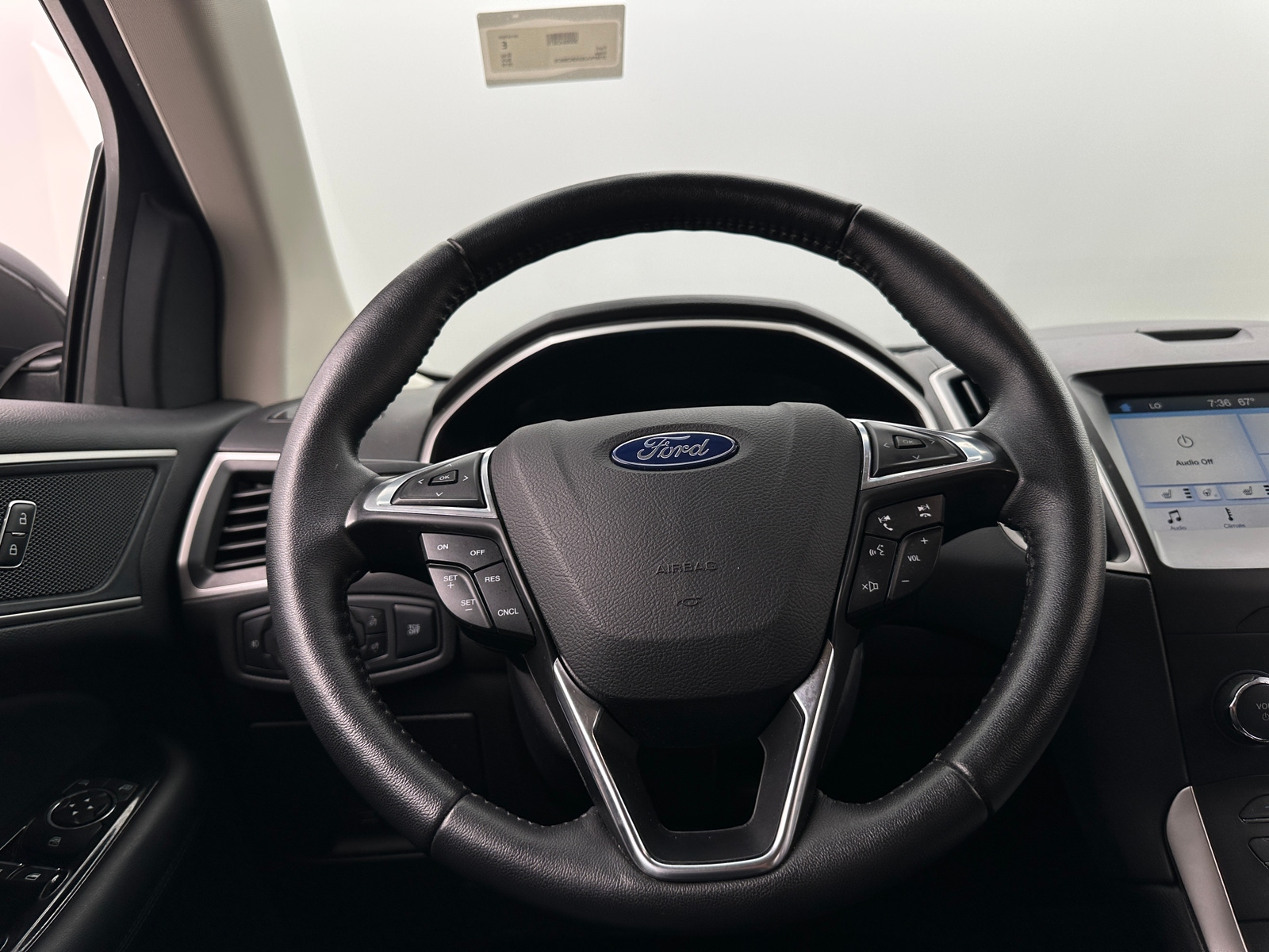 Thumbnail: 2019 Ford Edge - 4