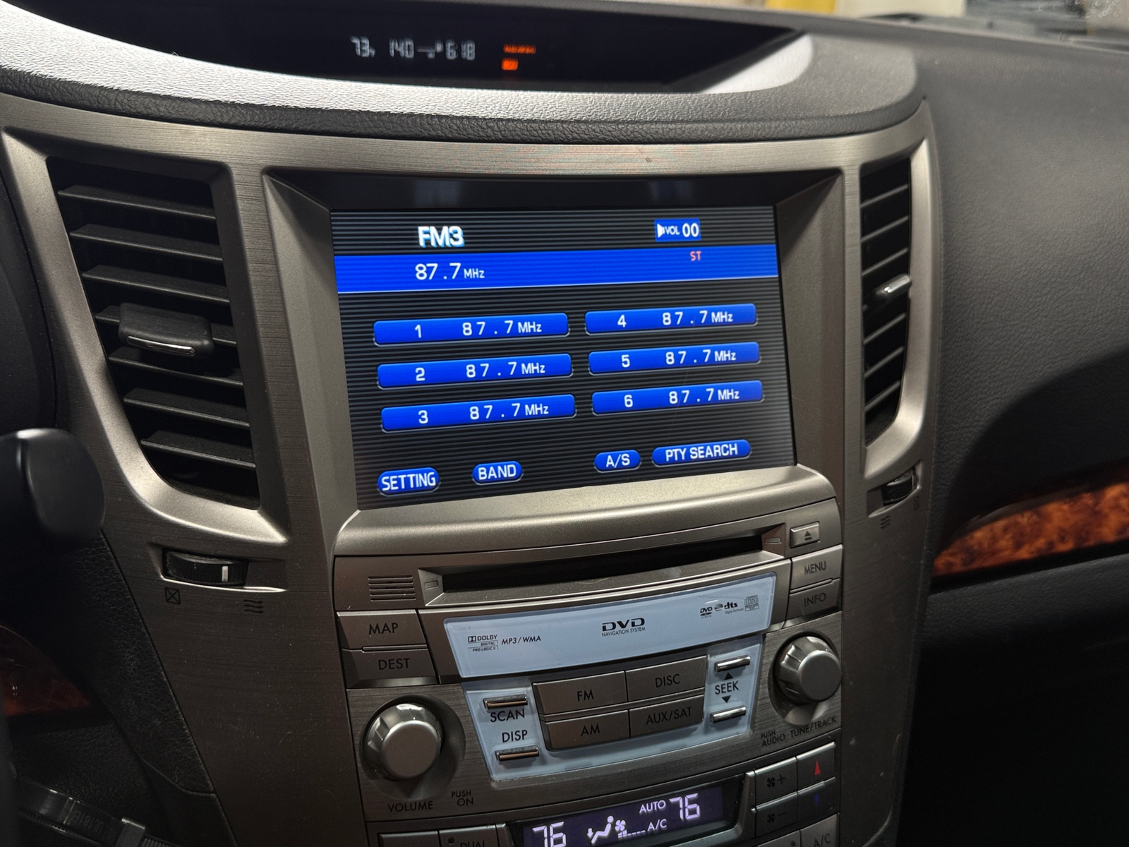 Thumbnail: 2011 Subaru Outback - 3