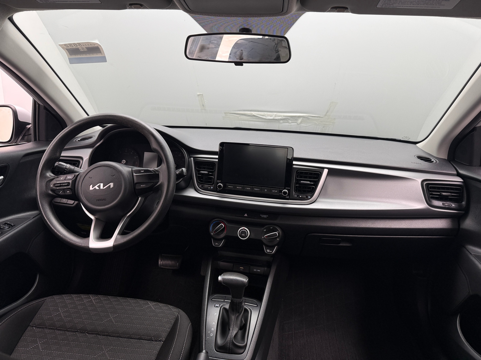 Thumbnail: 2023 Kia Rio - 3