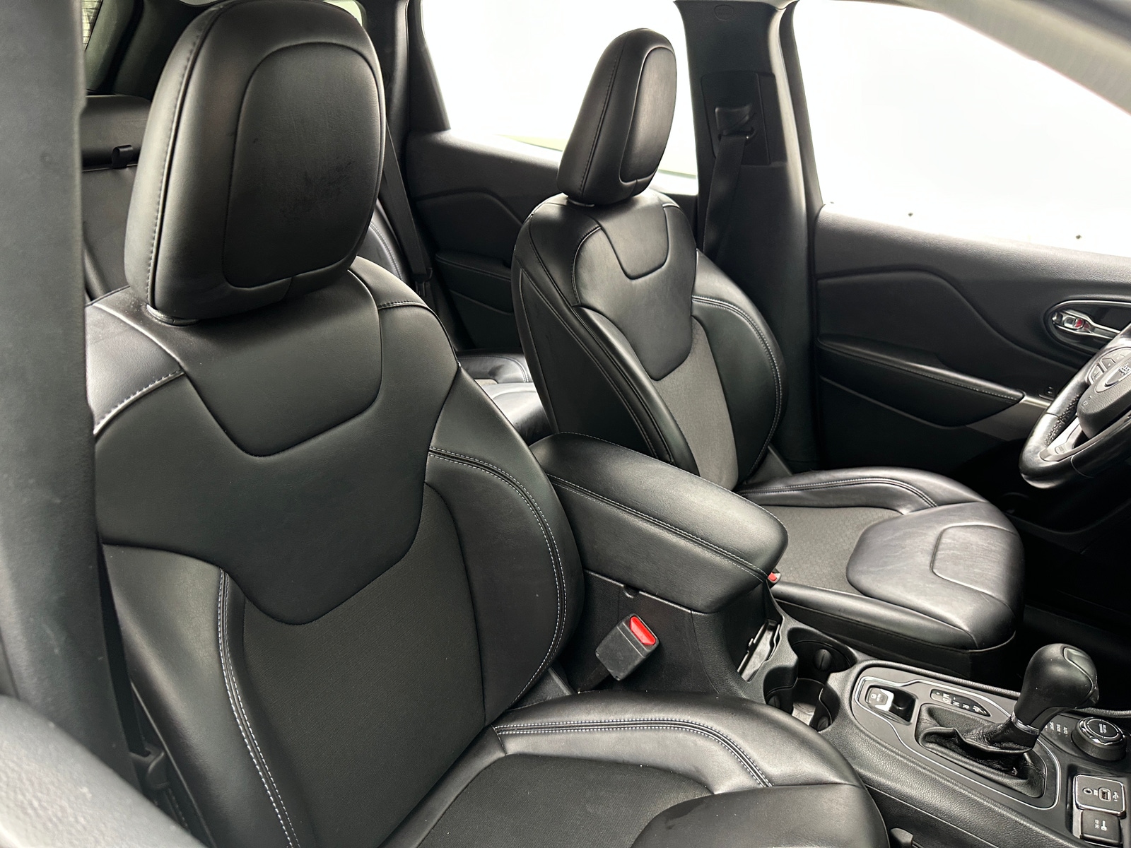 Thumbnail: 2020 Jeep Cherokee - 2