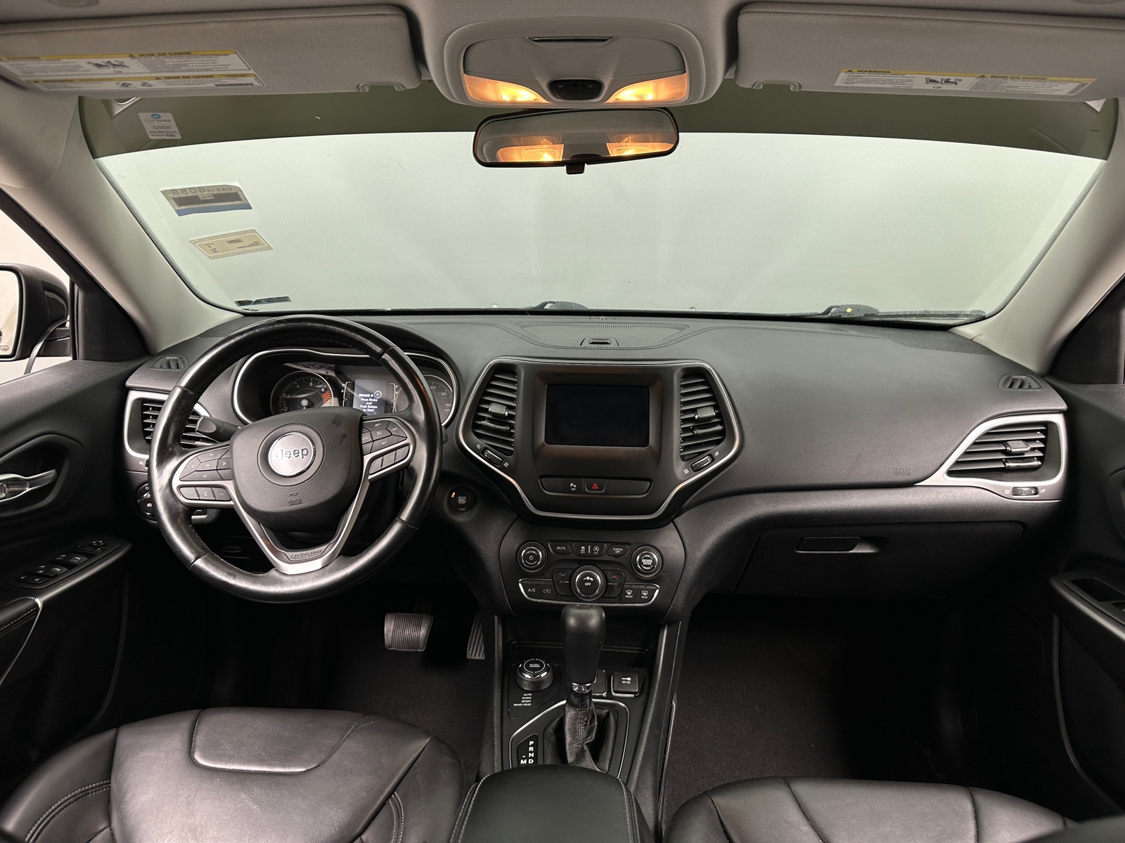 Thumbnail: 2020 Jeep Cherokee - 3