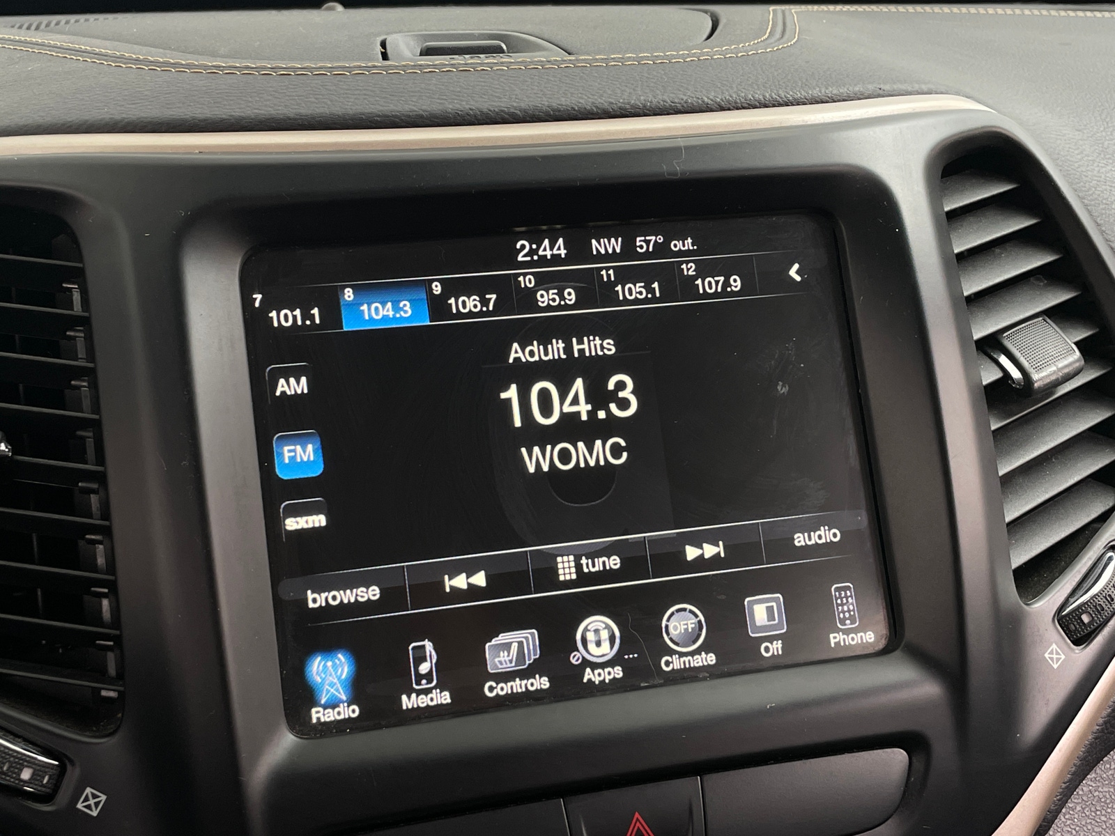 Thumbnail: 2017 Jeep Cherokee - 4