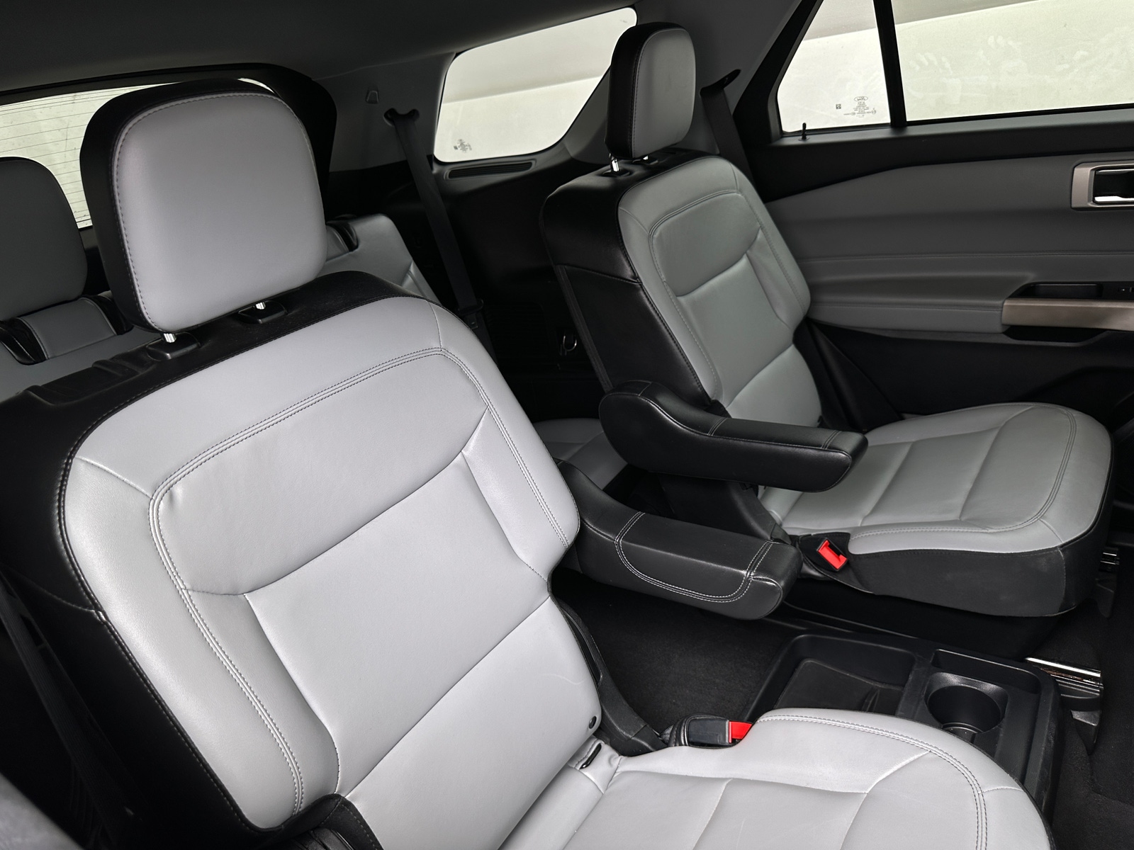 Thumbnail: 2021 Ford Explorer - 5