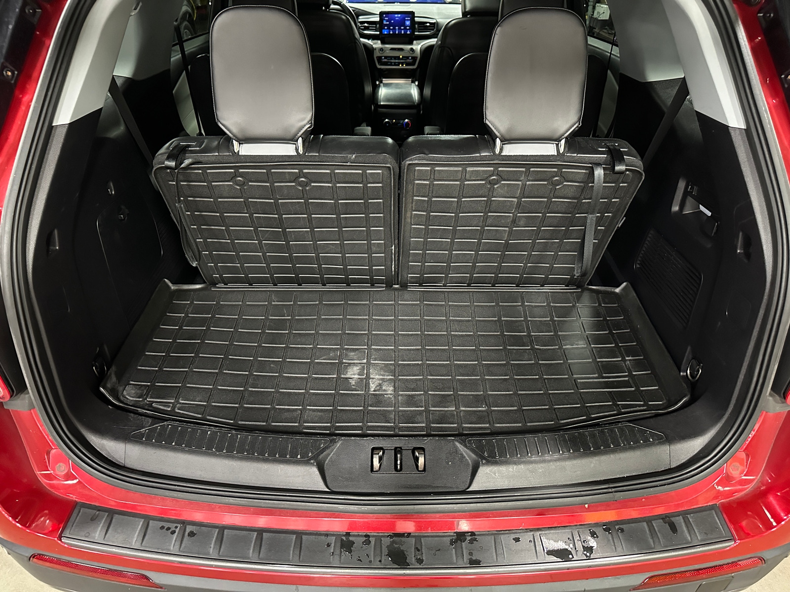 Thumbnail: 2021 Ford Explorer - 6