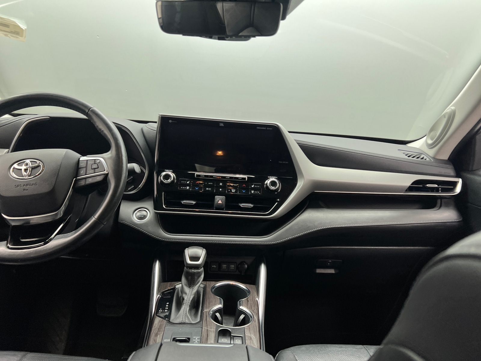 Thumbnail: 2021 Toyota Highlander - 3