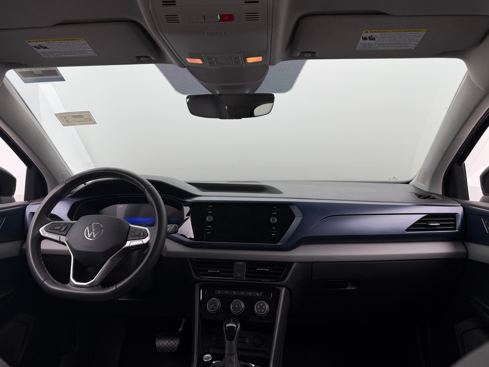 Thumbnail: 2023 Volkswagen Taos - 3