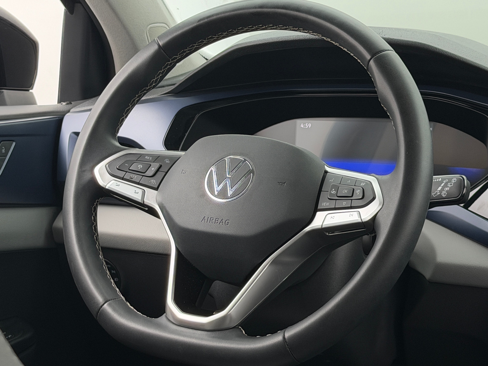 Thumbnail: 2023 Volkswagen Taos - 5
