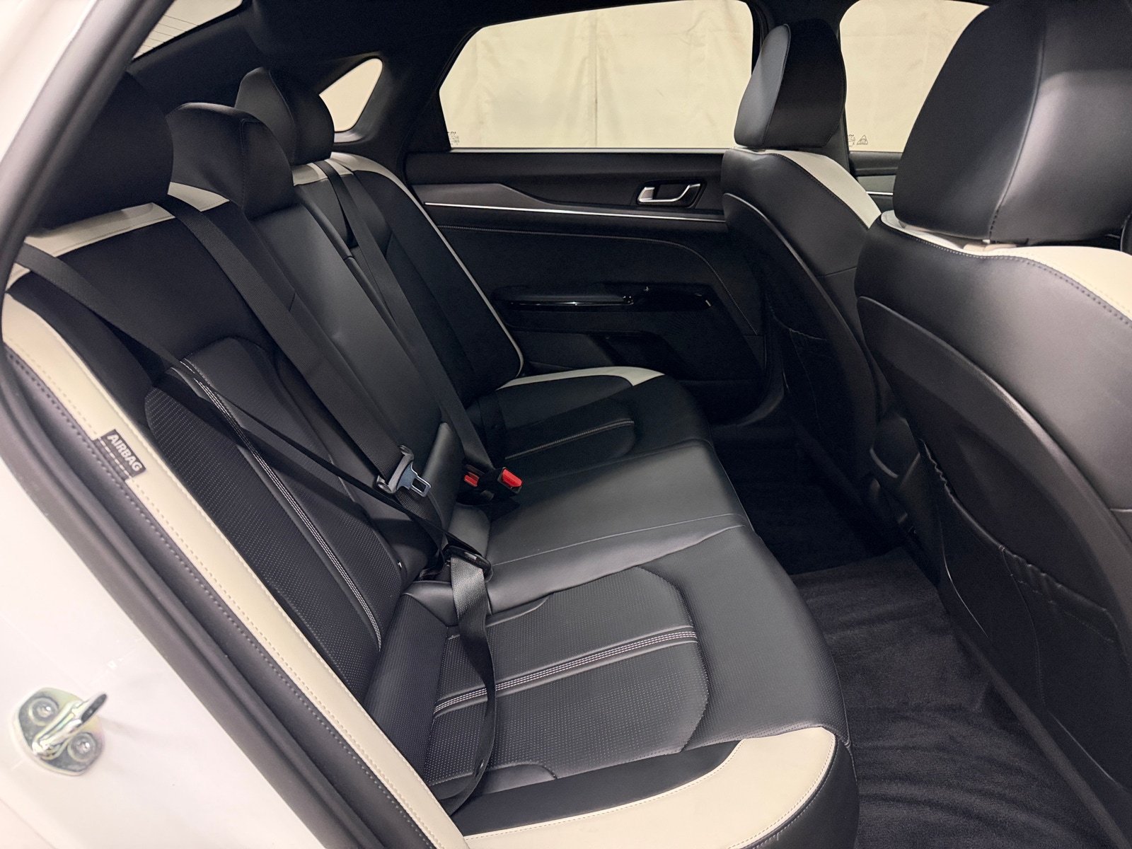 Thumbnail: 2025 Kia K5 - 5