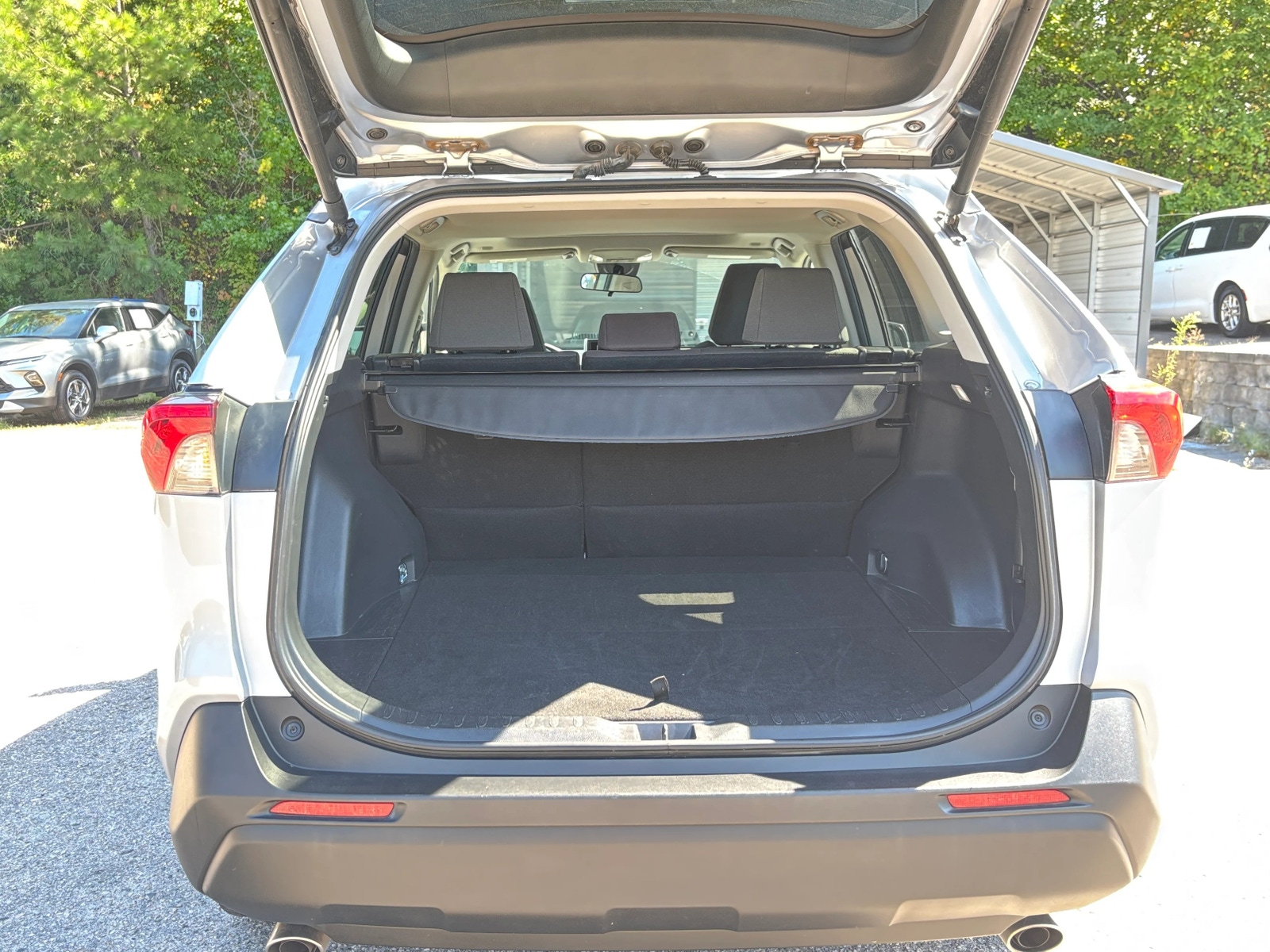 Thumbnail: 2024 Toyota RAV4 - 6