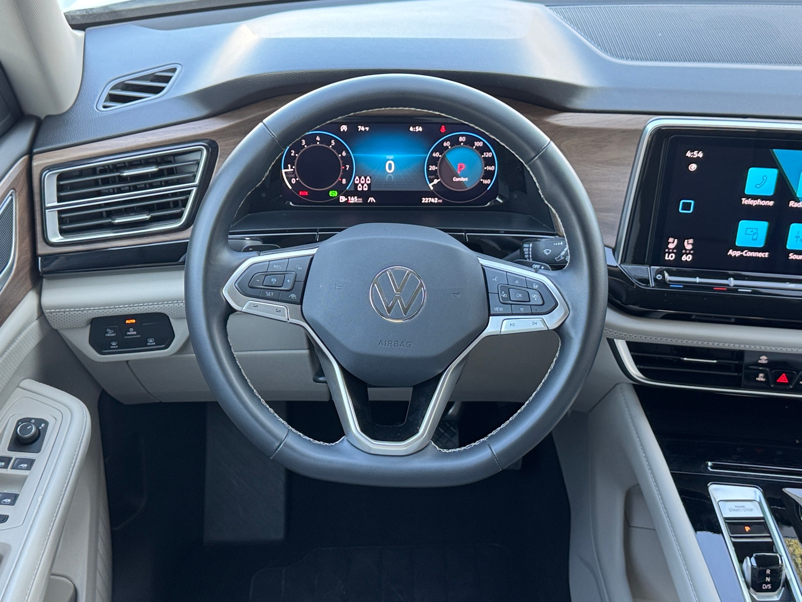 Thumbnail: 2026 Volkswagen Atlas - 4