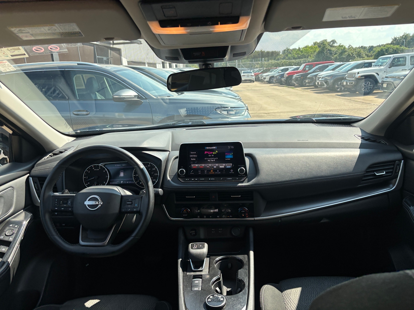 Thumbnail: 2025 Nissan Rogue - 3