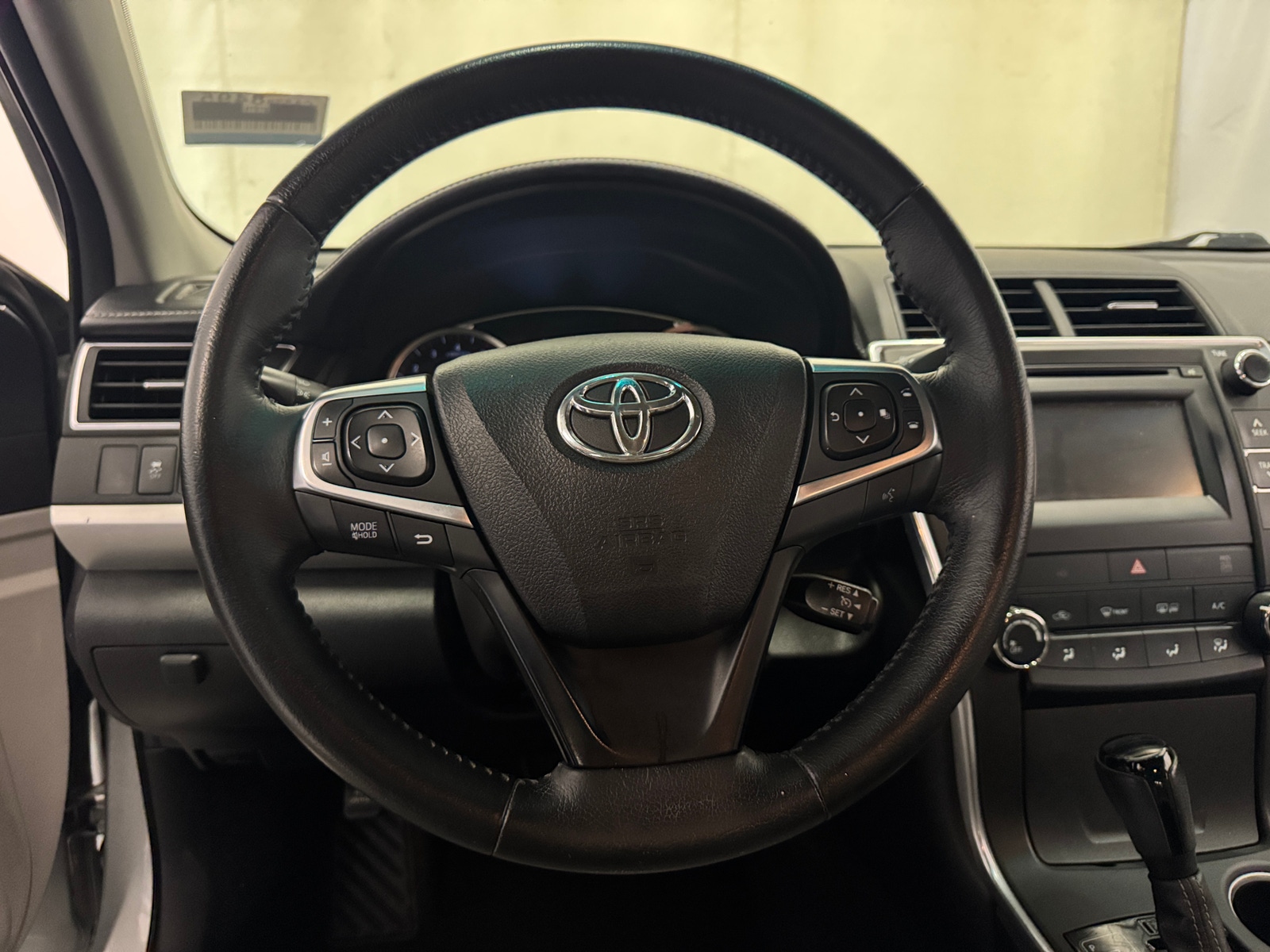 Thumbnail: 2015 Toyota Camry - 5