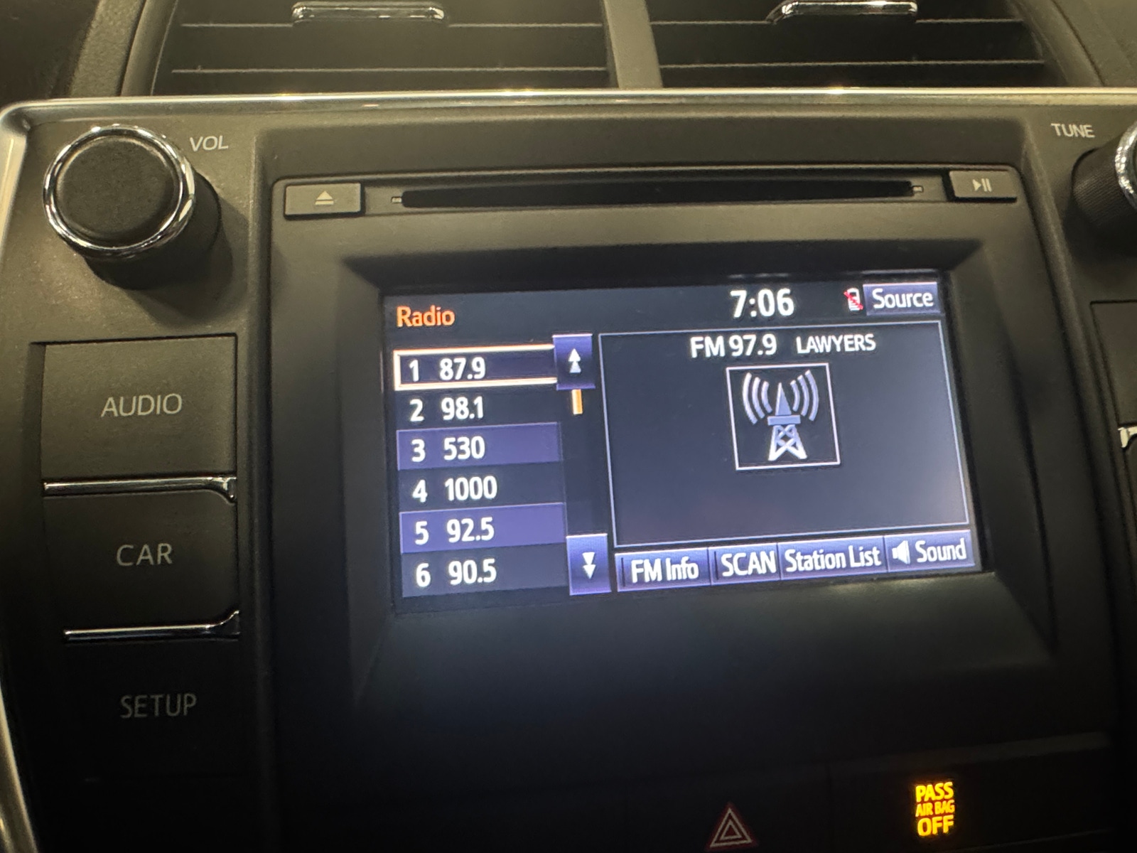 Thumbnail: 2015 Toyota Camry - 4