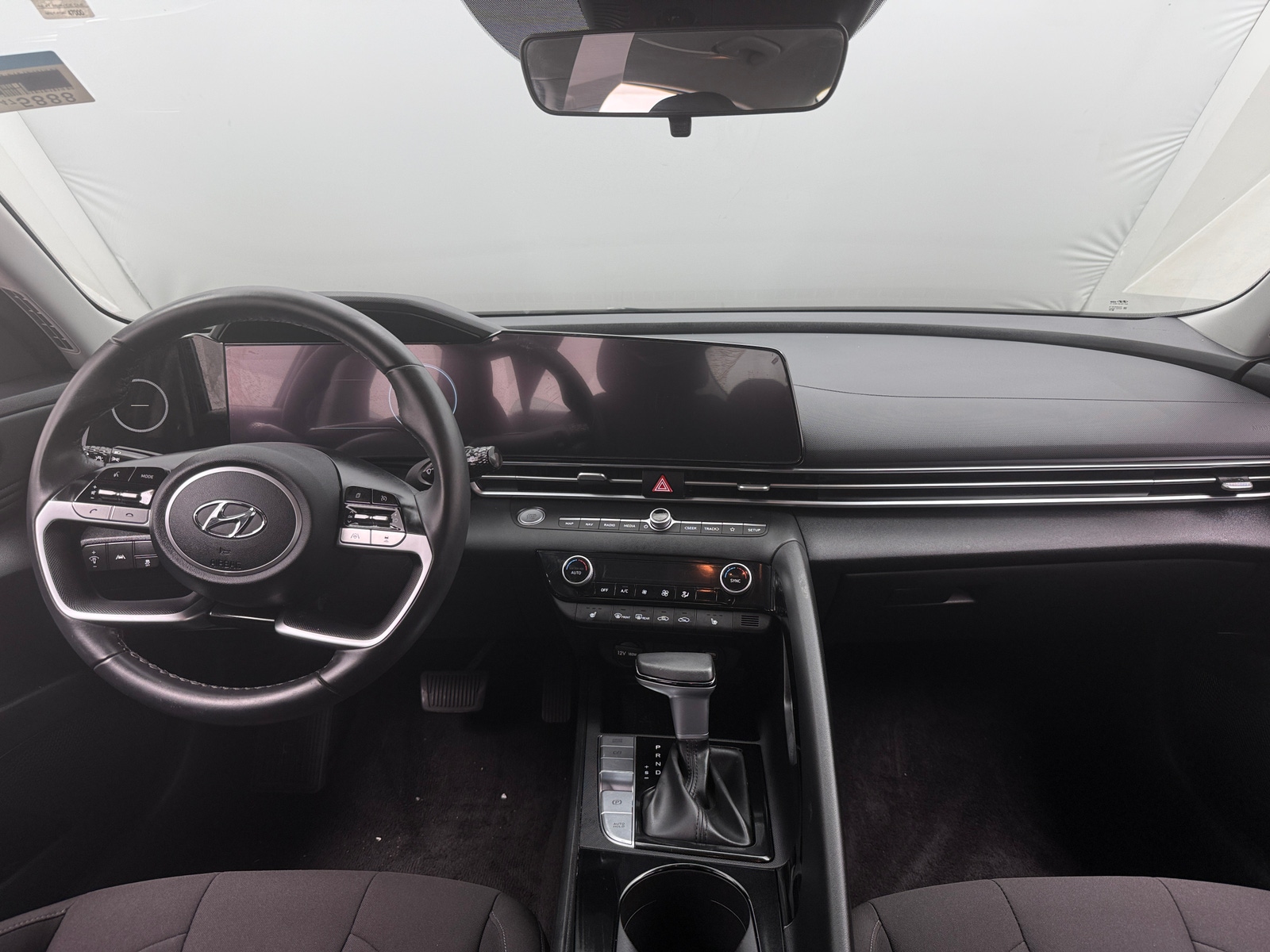 Thumbnail: 2023 Hyundai Elantra - 3