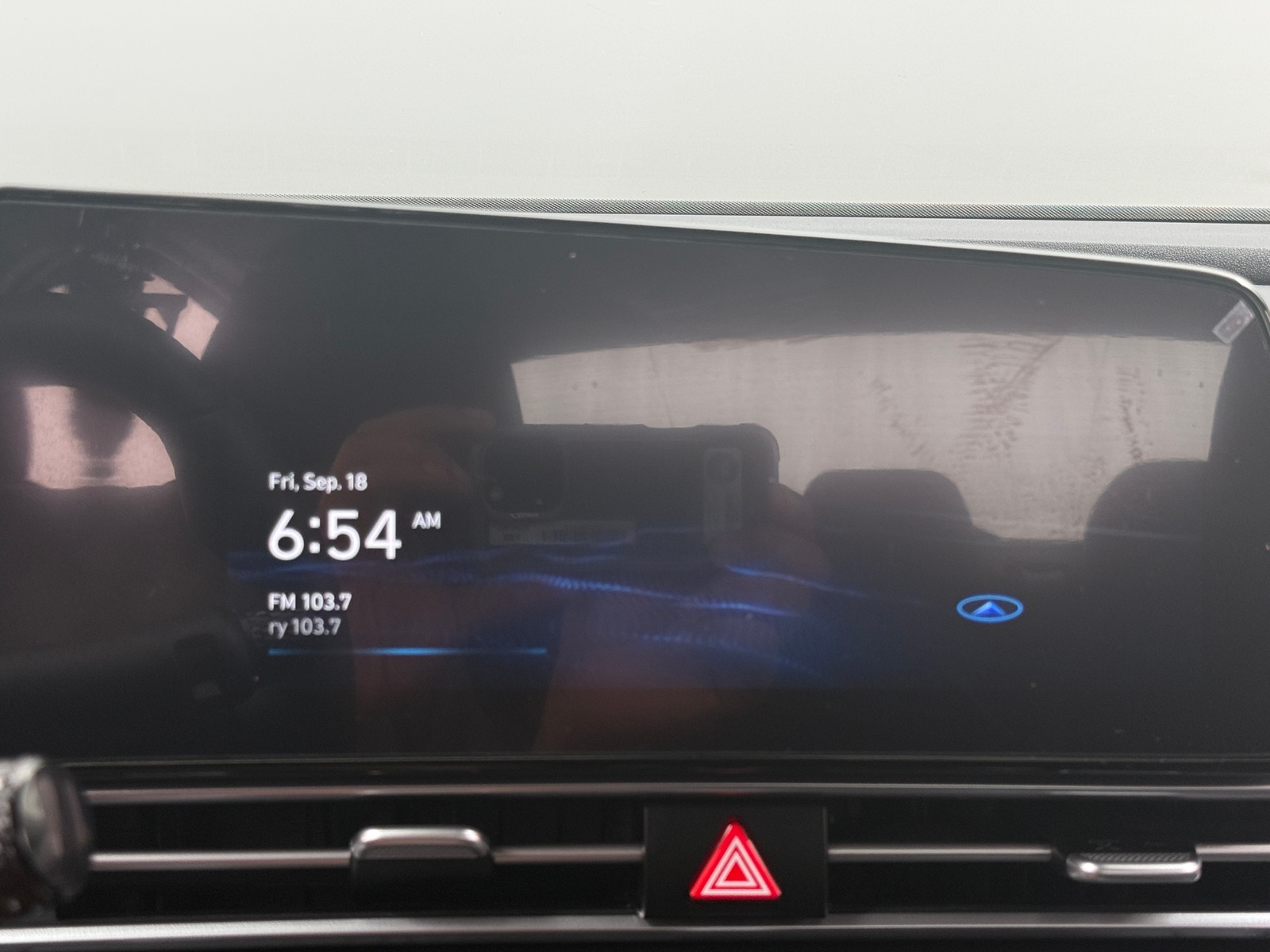 Thumbnail: 2023 Hyundai Elantra - 4