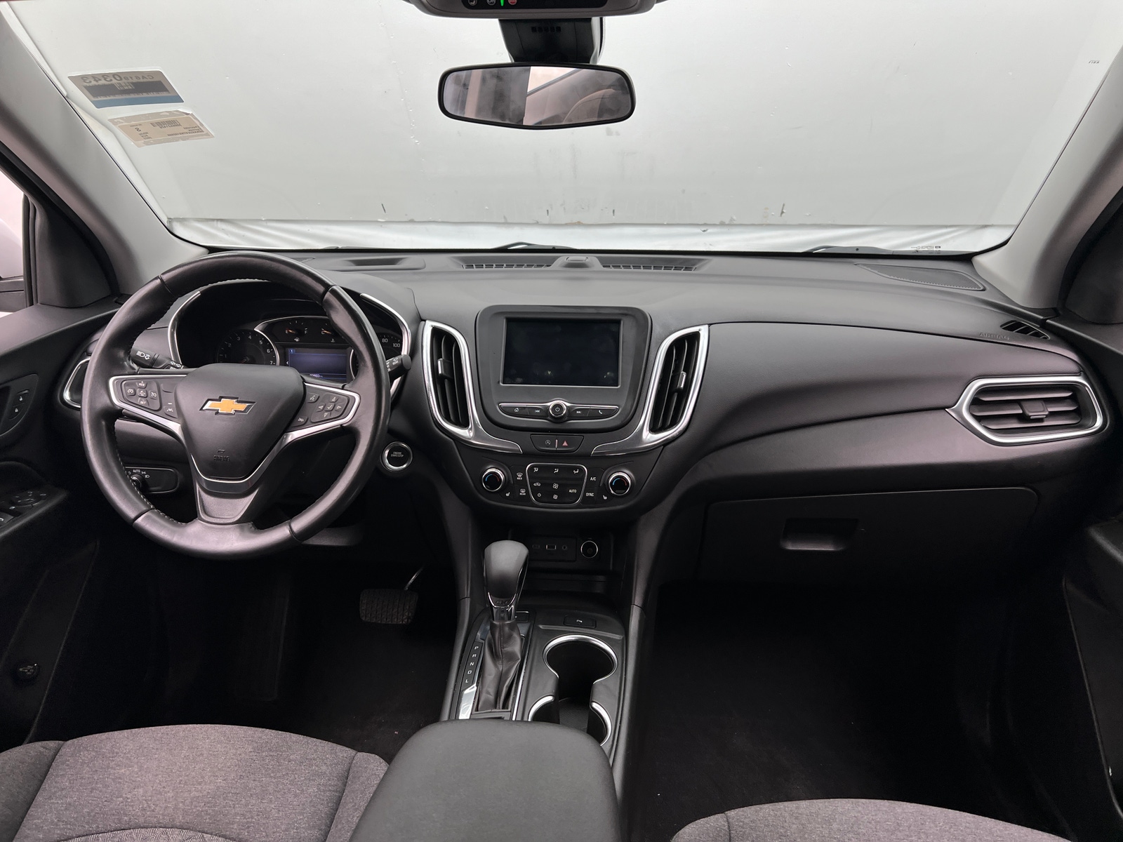 Thumbnail: 2022 Chevrolet Equinox - 3
