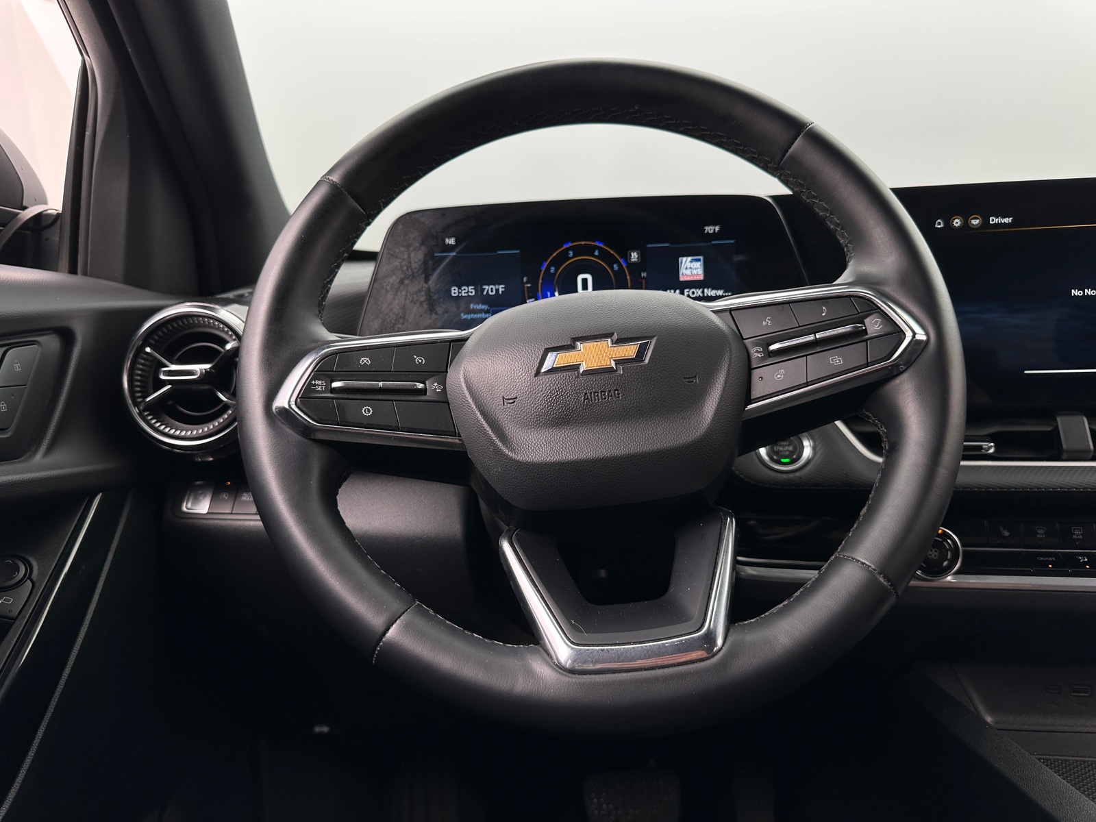 Thumbnail: 2026 Chevrolet Equinox - 5