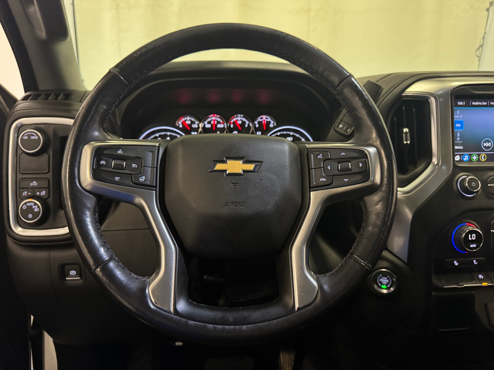 Thumbnail: 2020 Chevrolet Silverado 1500 - 5