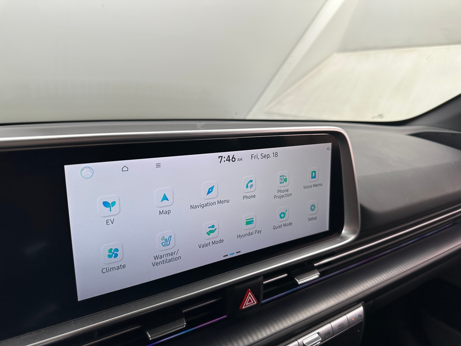 Thumbnail: 2023 Hyundai Ioniq 6 - 3
