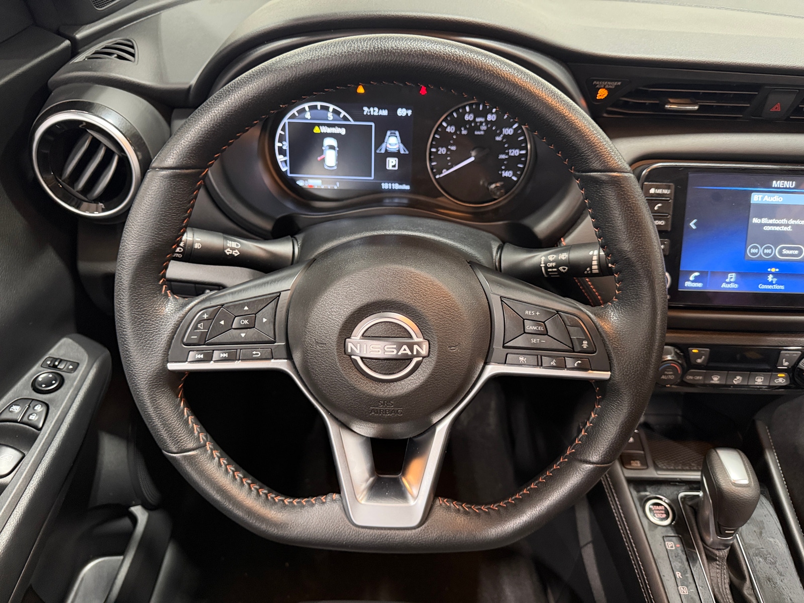 Thumbnail: 2023 Nissan Kicks - 4
