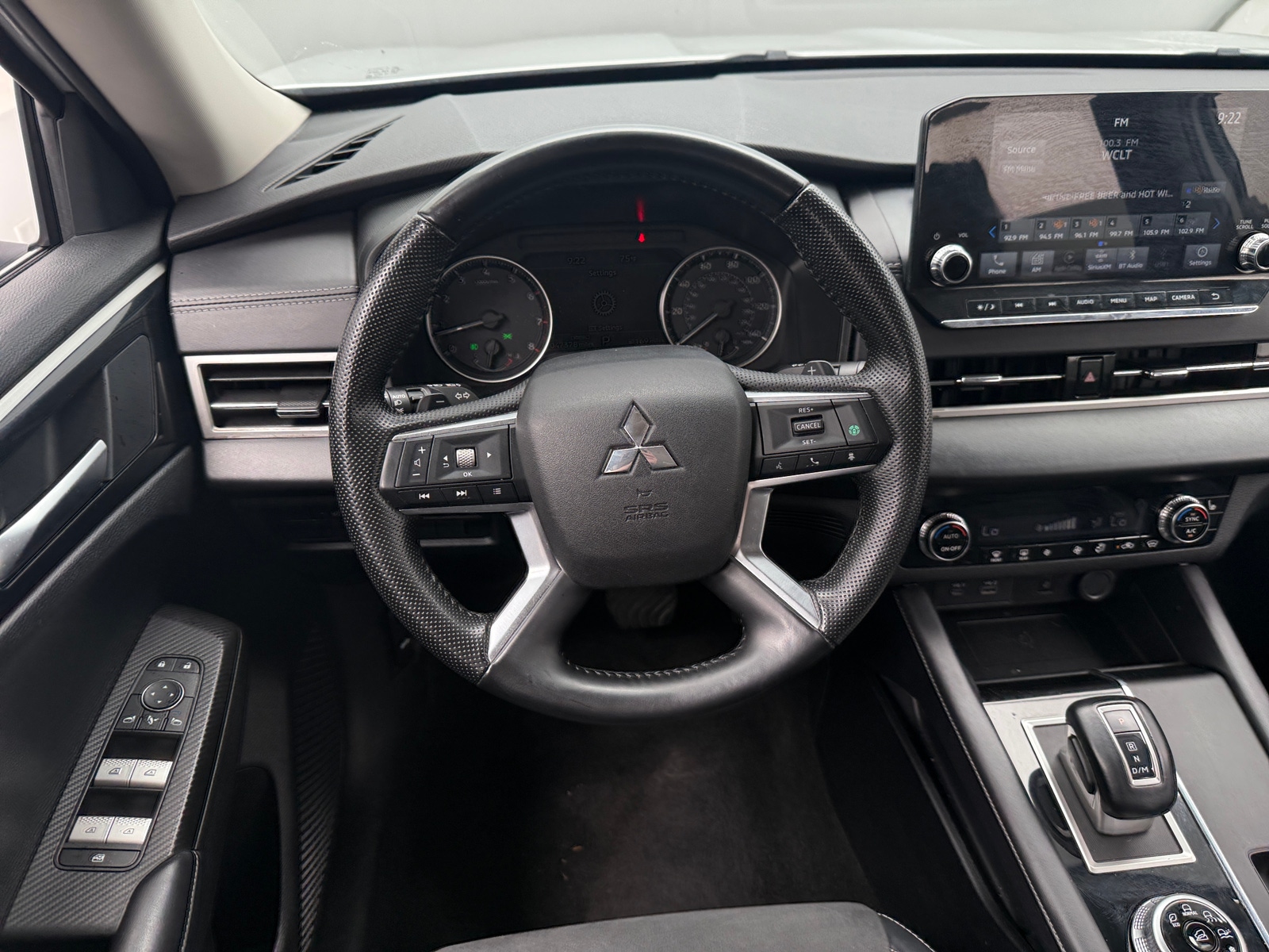 Thumbnail: 2024 Mitsubishi Outlander - 5