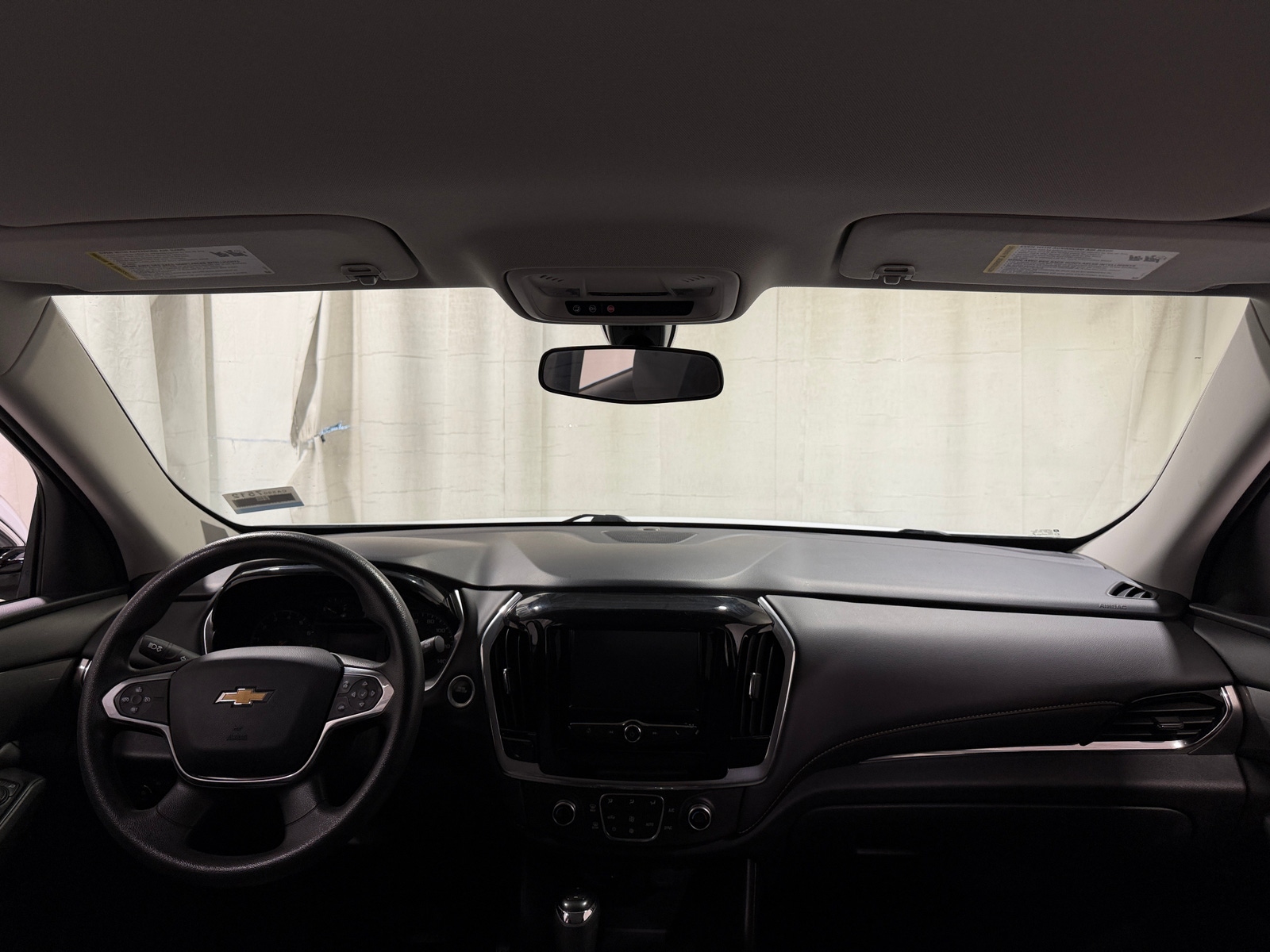 Thumbnail: 2018 Chevrolet Traverse - 3