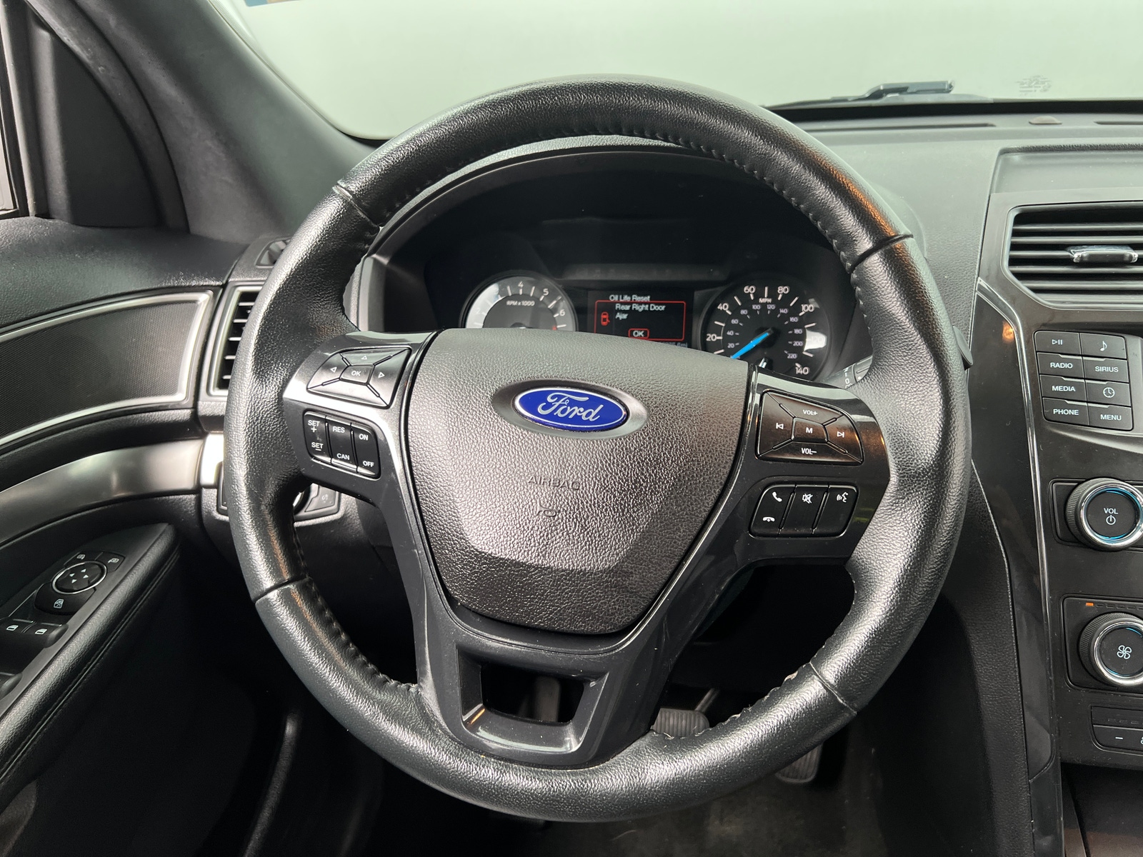 Thumbnail: 2018 Ford Explorer - 5