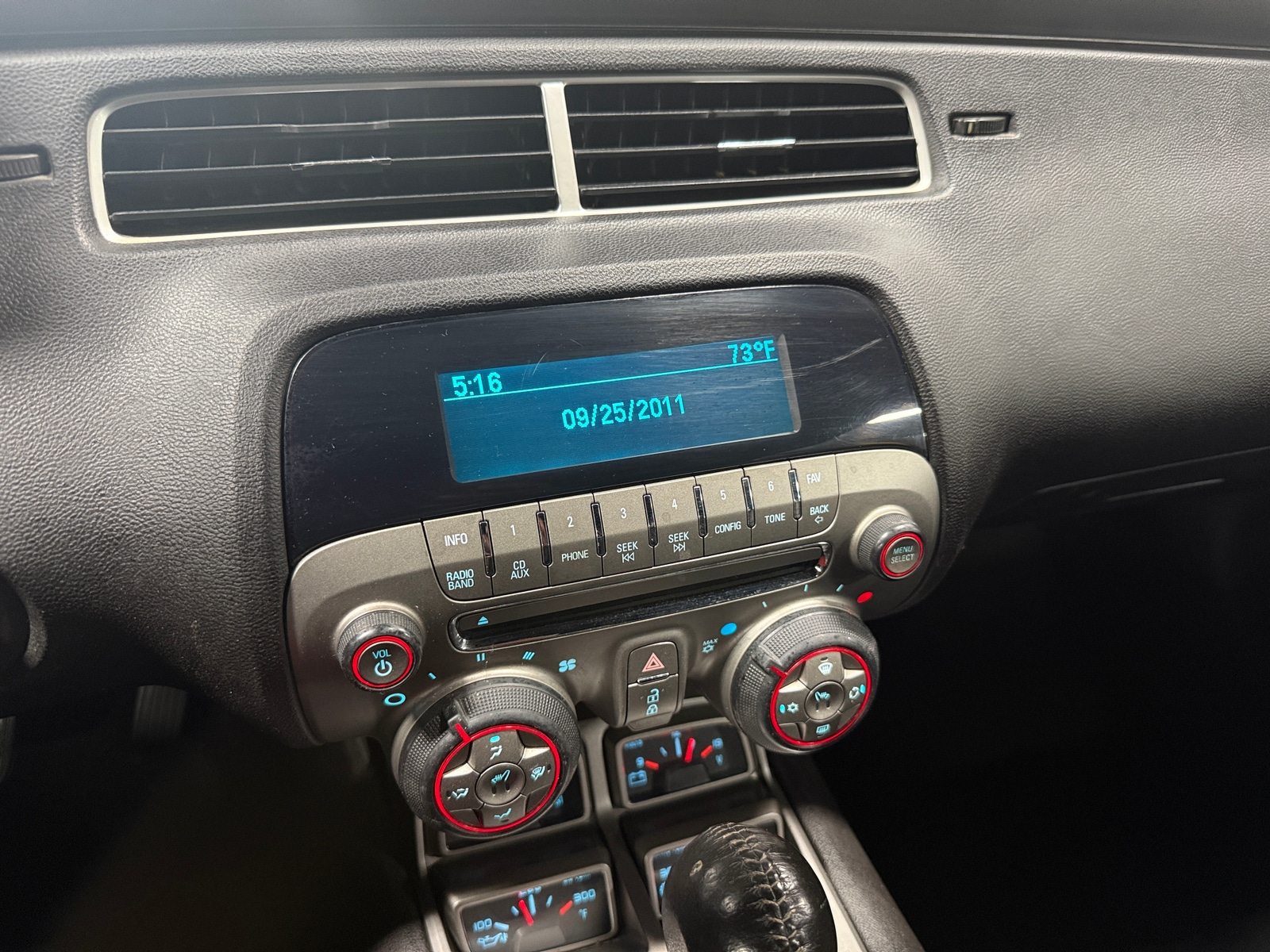 Thumbnail: 2011 Chevrolet Camaro - 3