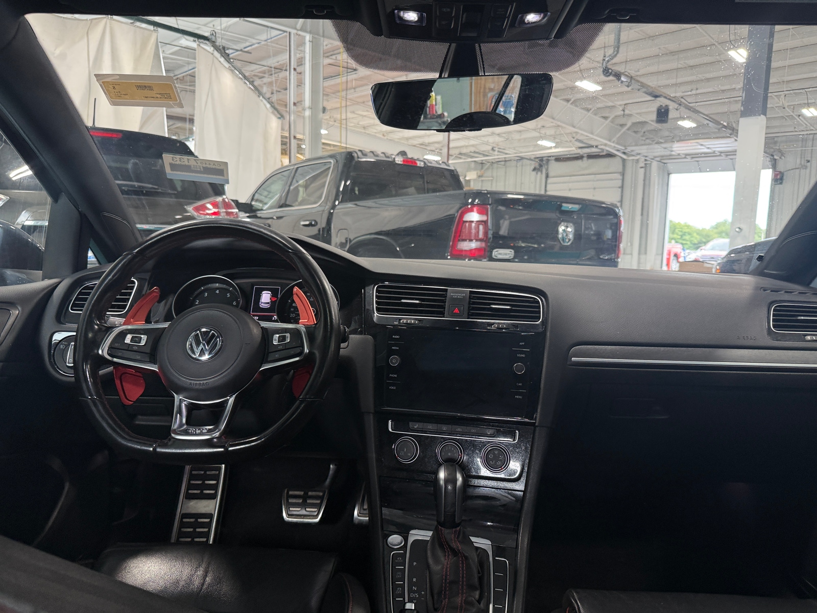 Thumbnail: 2020 Volkswagen Golf - 2
