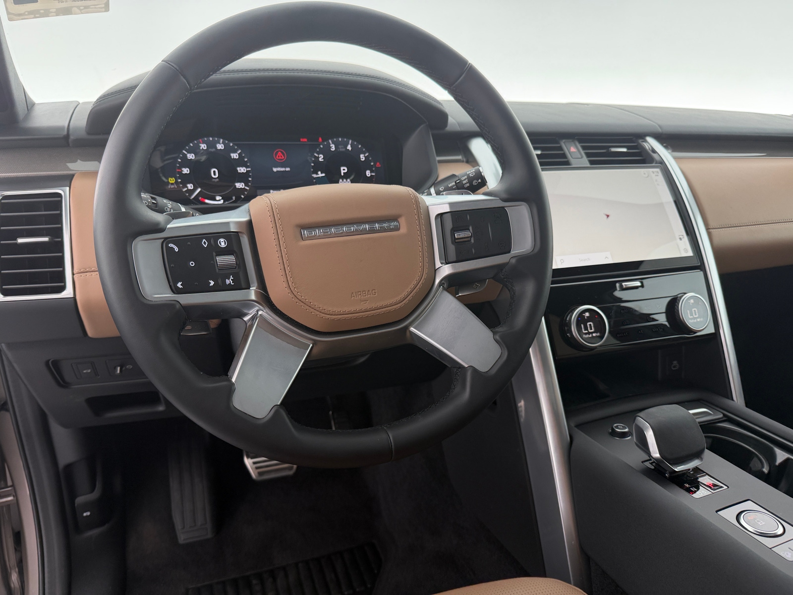 Thumbnail: 2024 Land Rover Discovery - 5