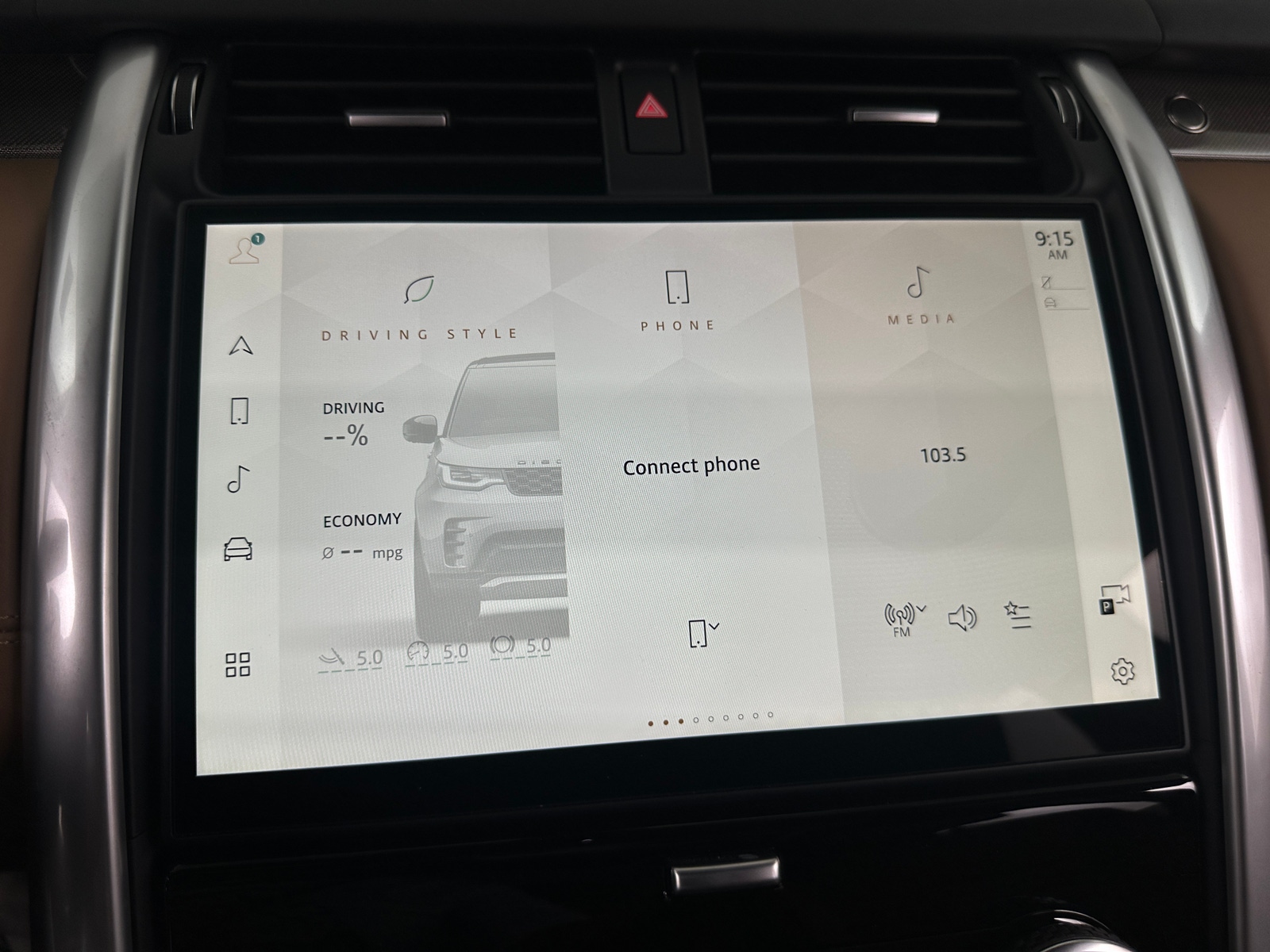 Thumbnail: 2024 Land Rover Discovery - 4