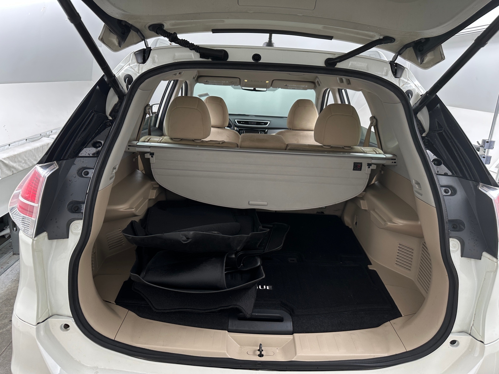 Thumbnail: 2016 Nissan Rogue - 7