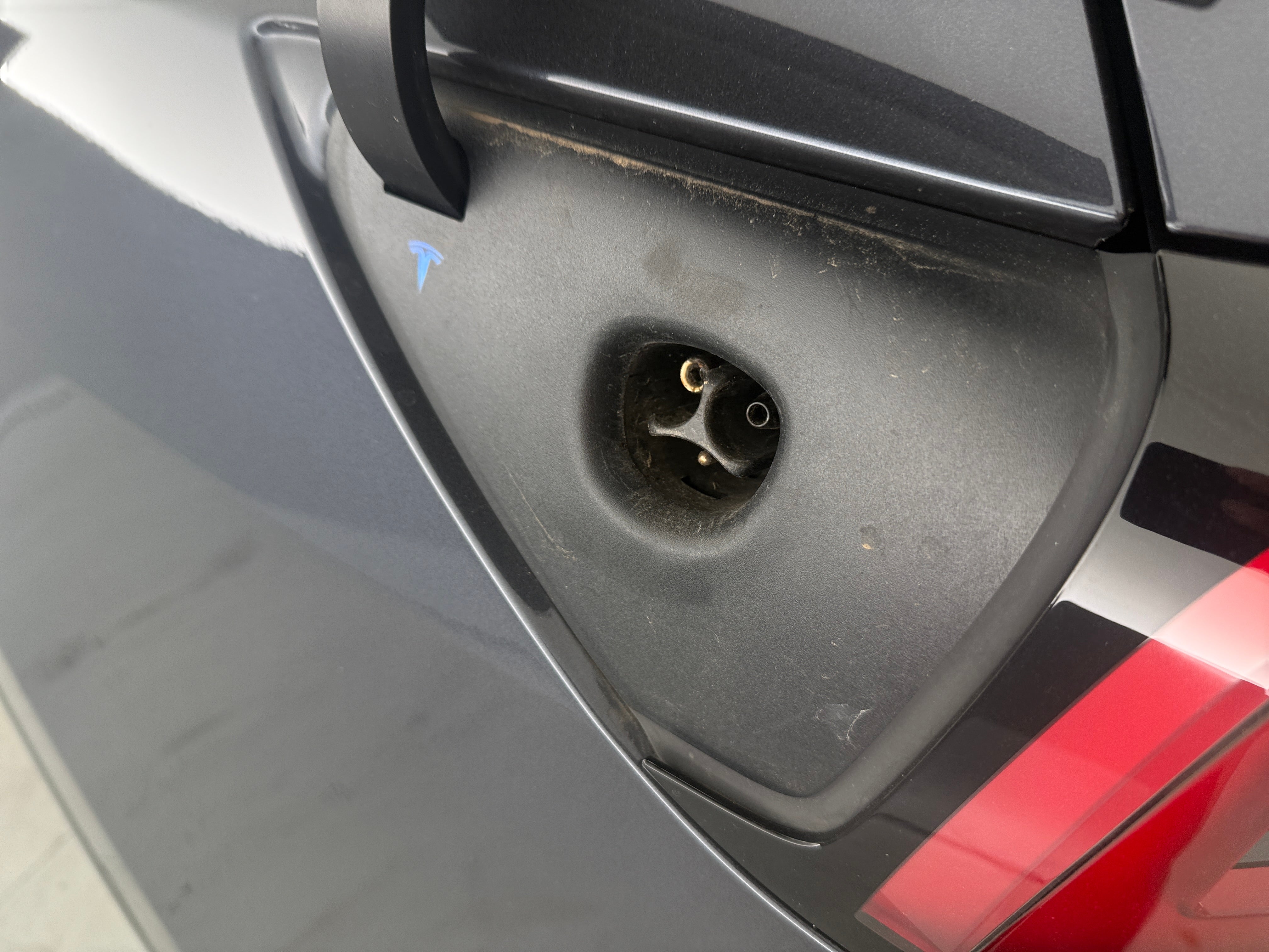 Used 2021 Tesla Model Y Long Range with VIN 5YJYGDEE7MF122758 for sale in Auburn, WA