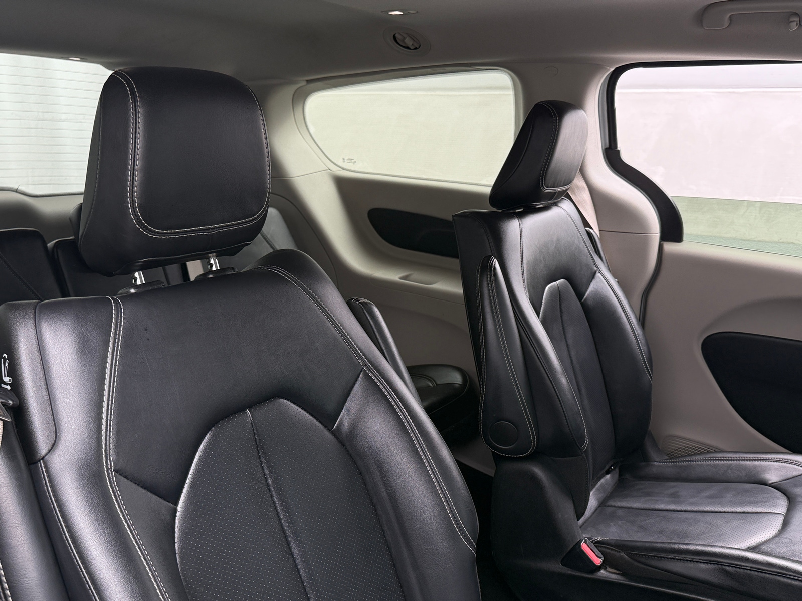 Thumbnail: 2024 Chrysler Pacifica - 5