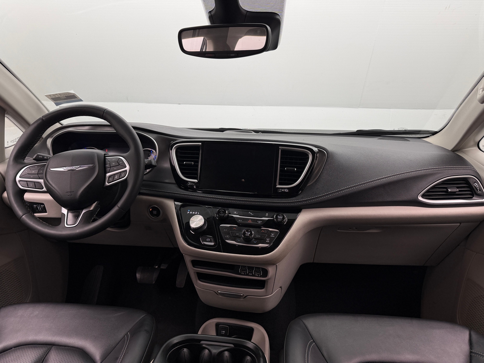 Thumbnail: 2024 Chrysler Pacifica - 2