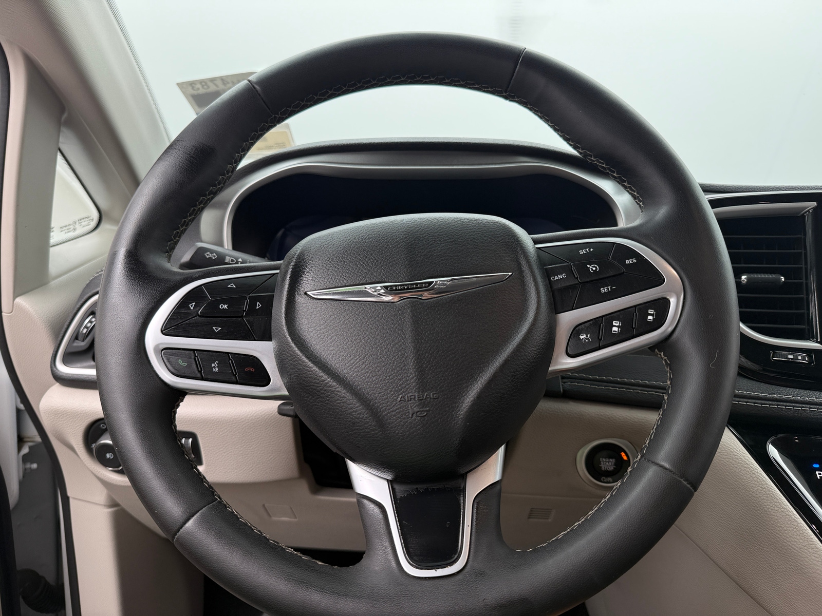 Thumbnail: 2024 Chrysler Pacifica - 4
