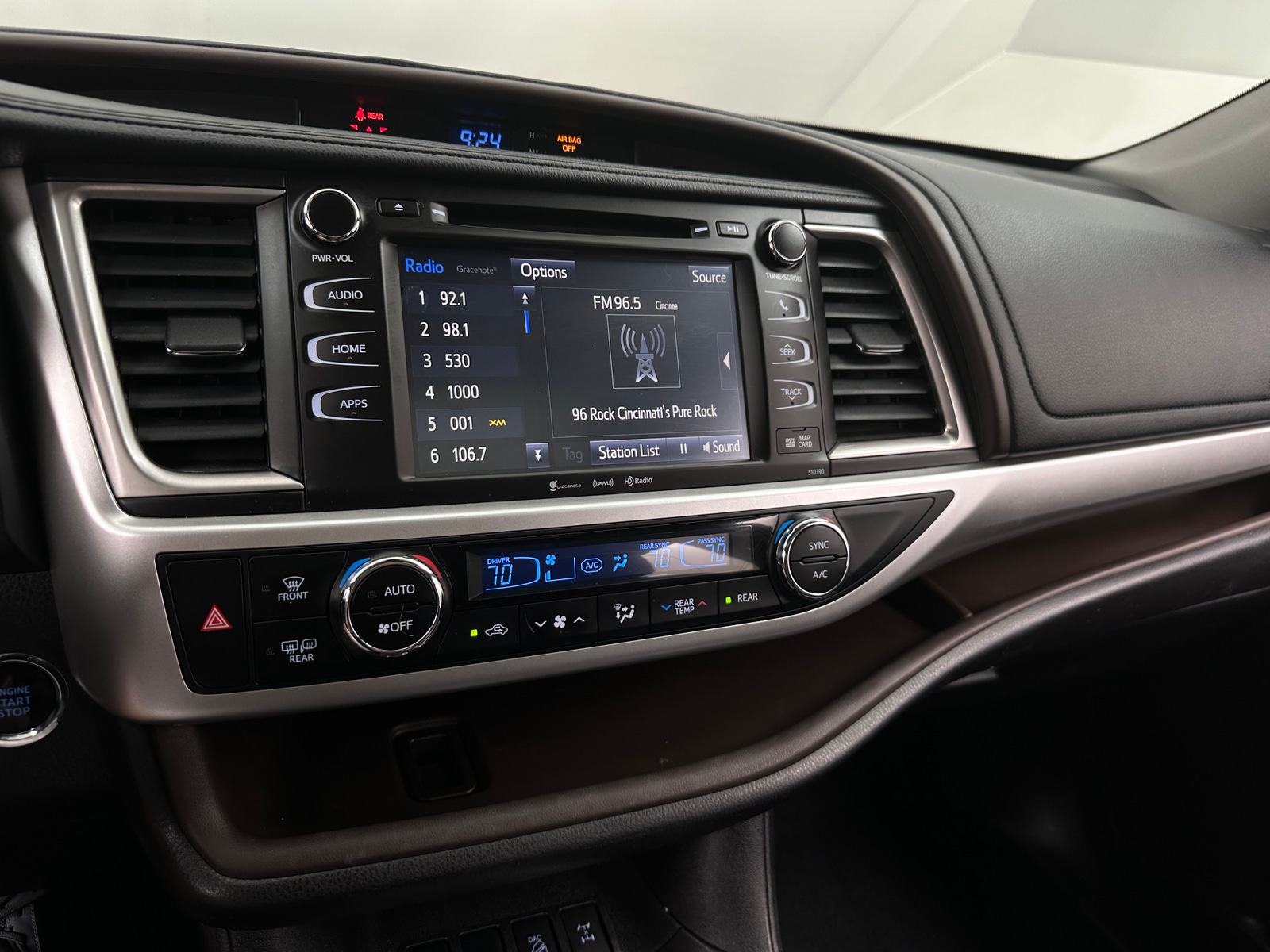 Thumbnail: 2019 Toyota Highlander - 3