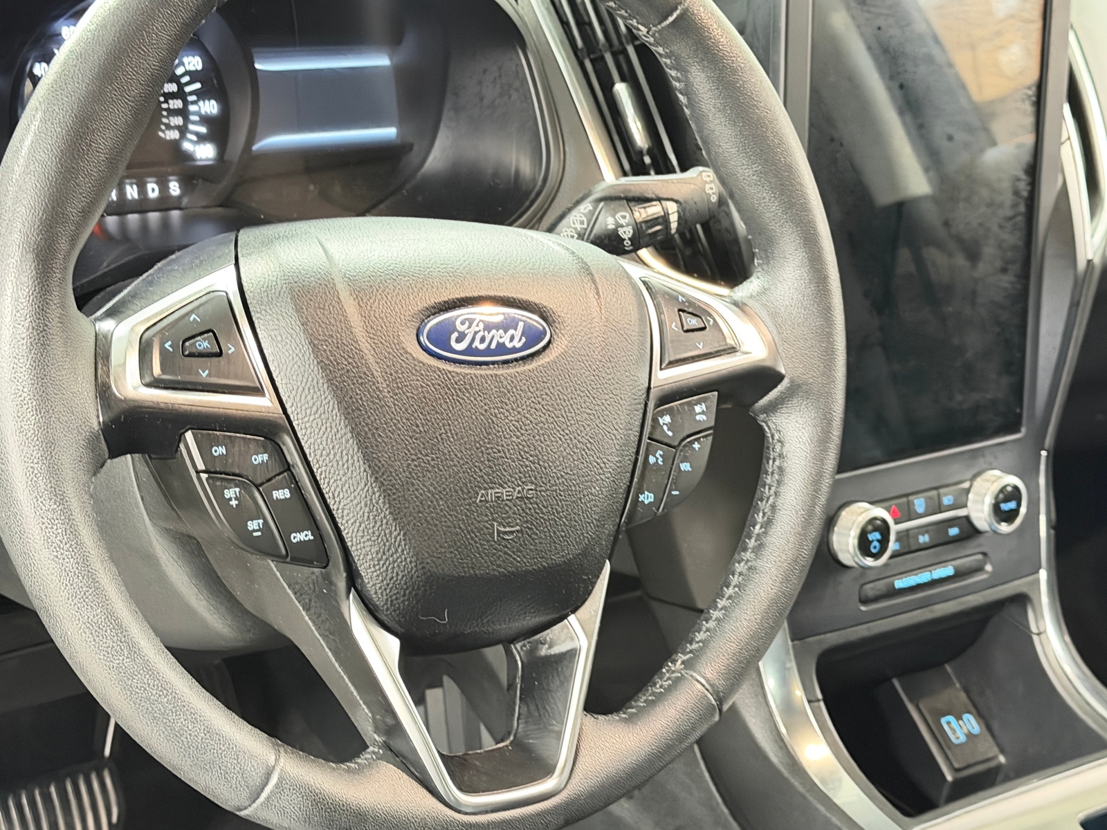 Thumbnail: 2022 Ford Edge - 4