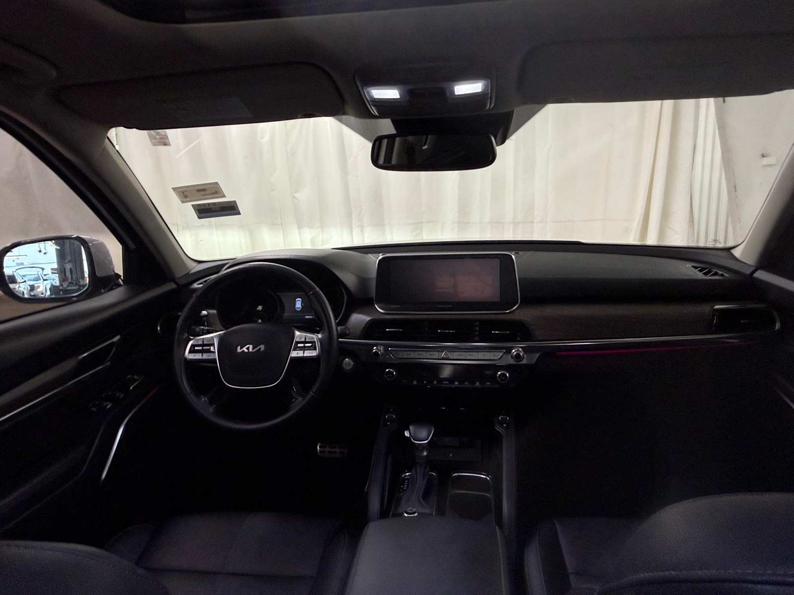 Thumbnail: 2022 Kia Telluride - 2