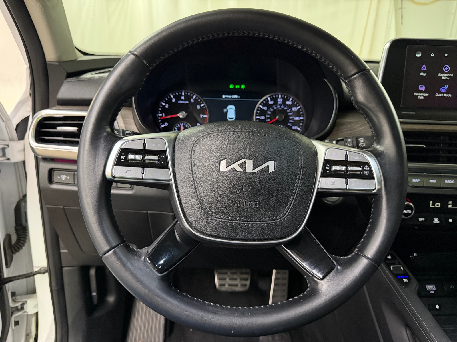 Thumbnail: 2022 Kia Telluride - 4