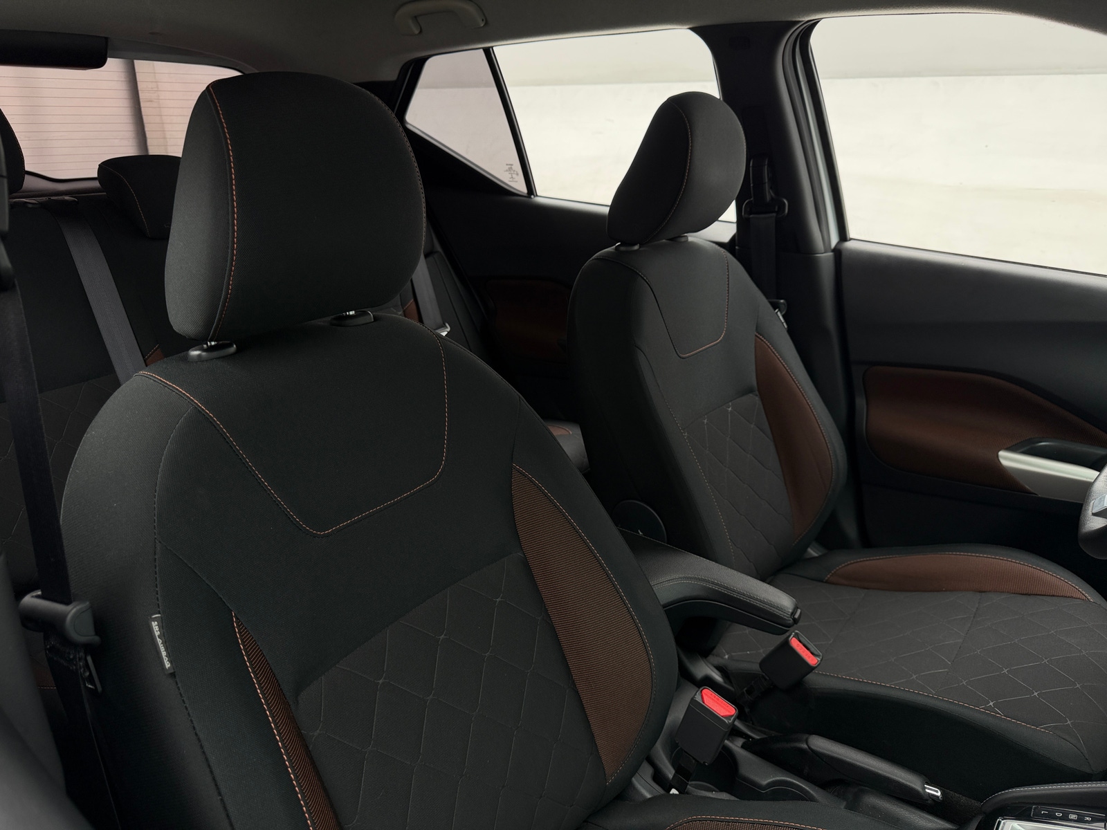 Thumbnail: 2020 Nissan Kicks - 2