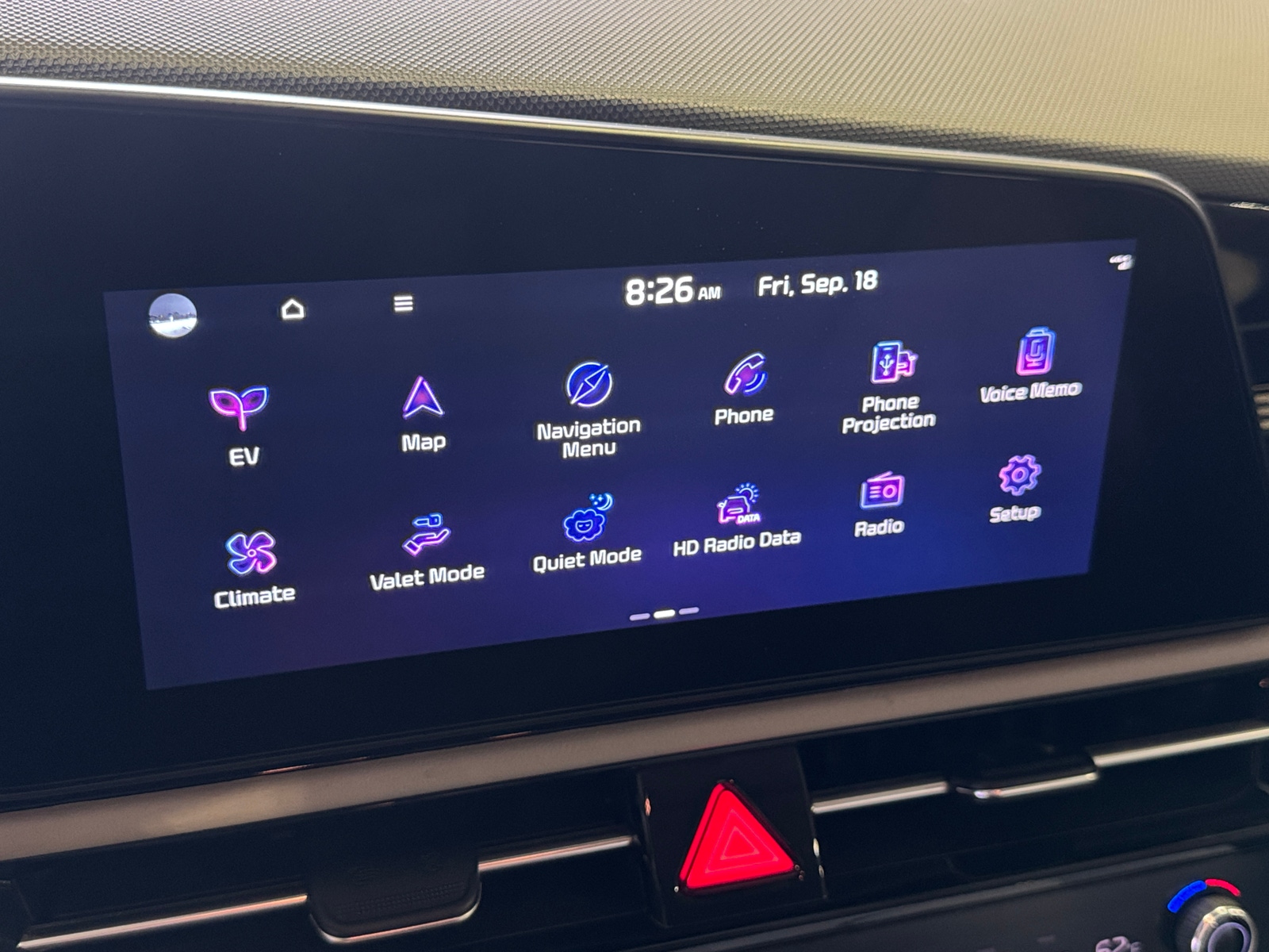 Thumbnail: 2023 Kia Niro - 3
