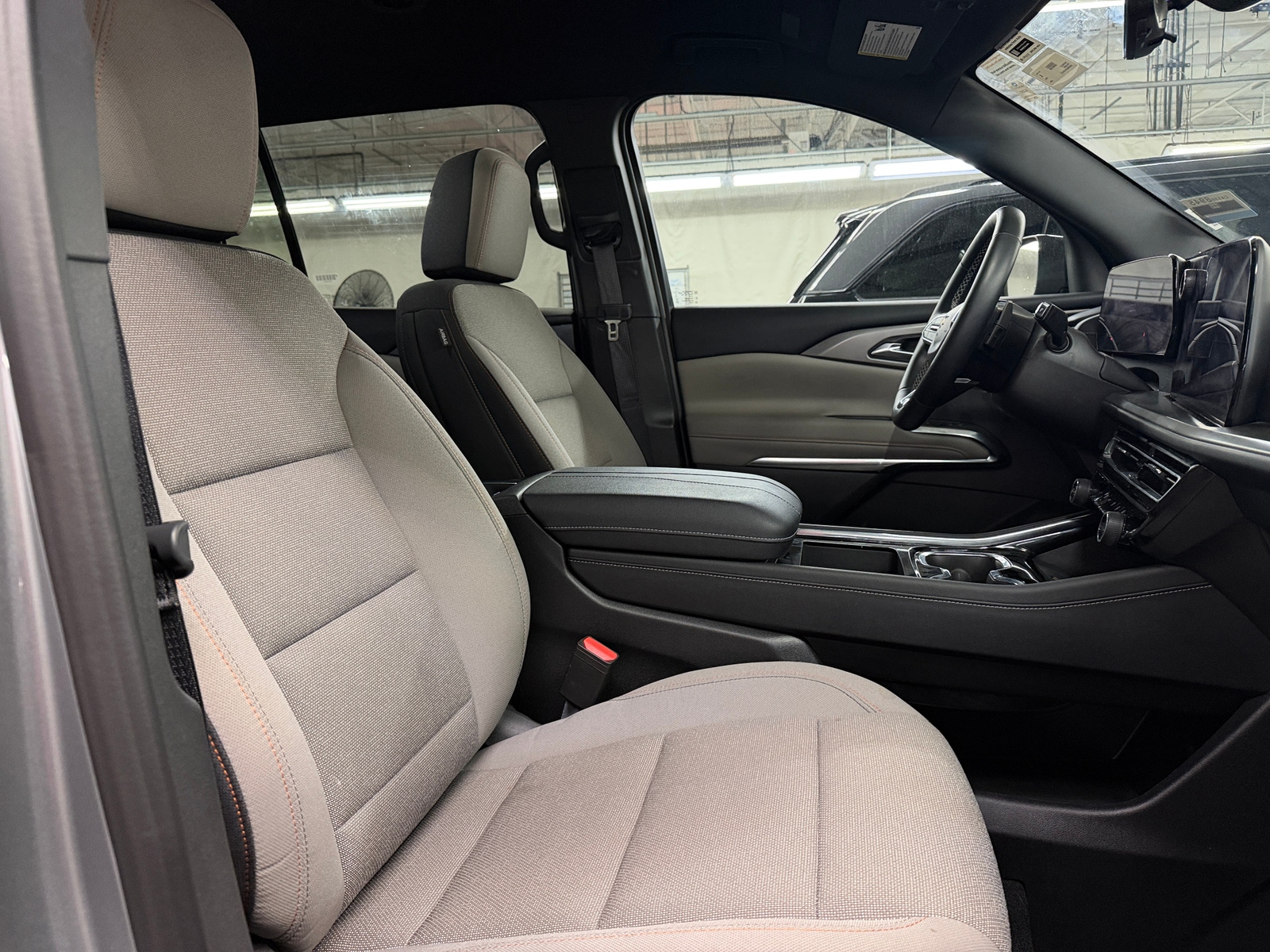 Thumbnail: 2026 Chevrolet Traverse - 2