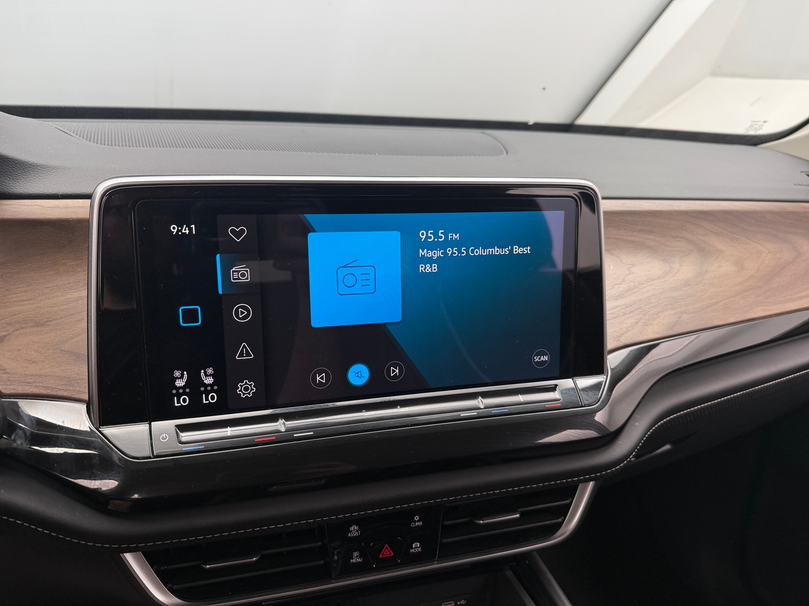 Thumbnail: 2025 Volkswagen Atlas - 3