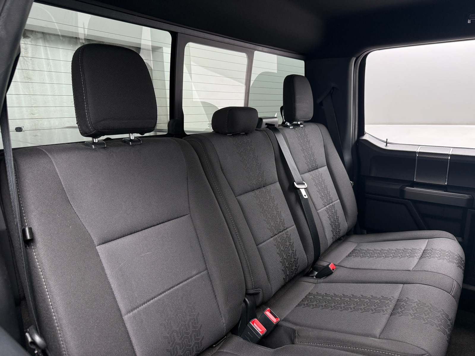 Thumbnail: 2020 Ford Econoline - 6